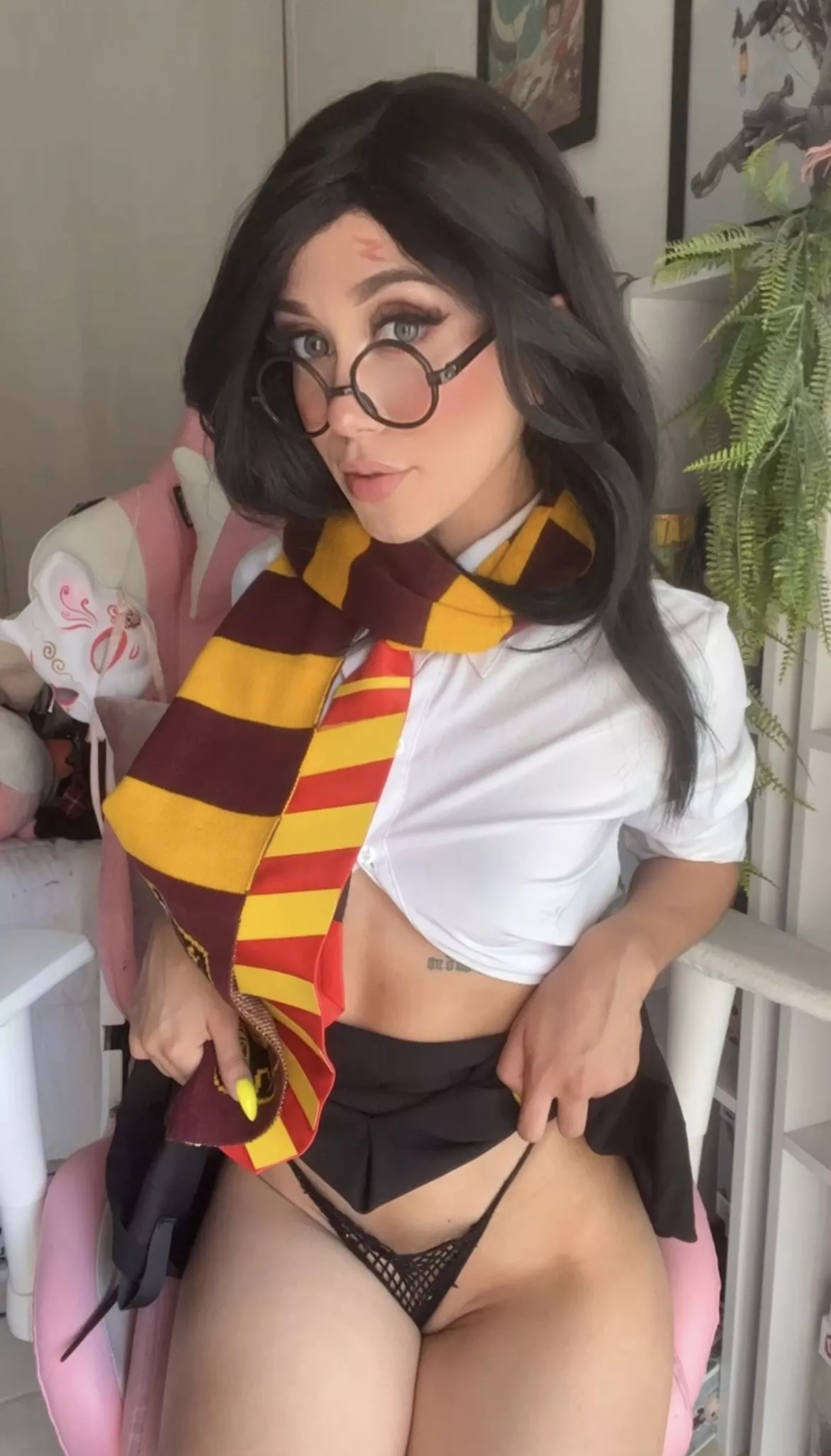 Im the biggest harry potter nerd [F]