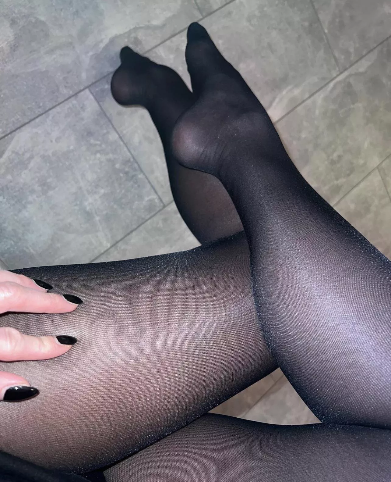 It’s a good day when you wear black pantyhose ☺️🖤