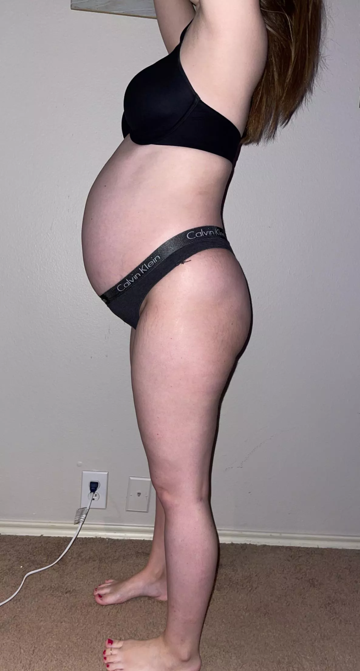 Its amazing how horny you become while growing a baby. Do you like my body?