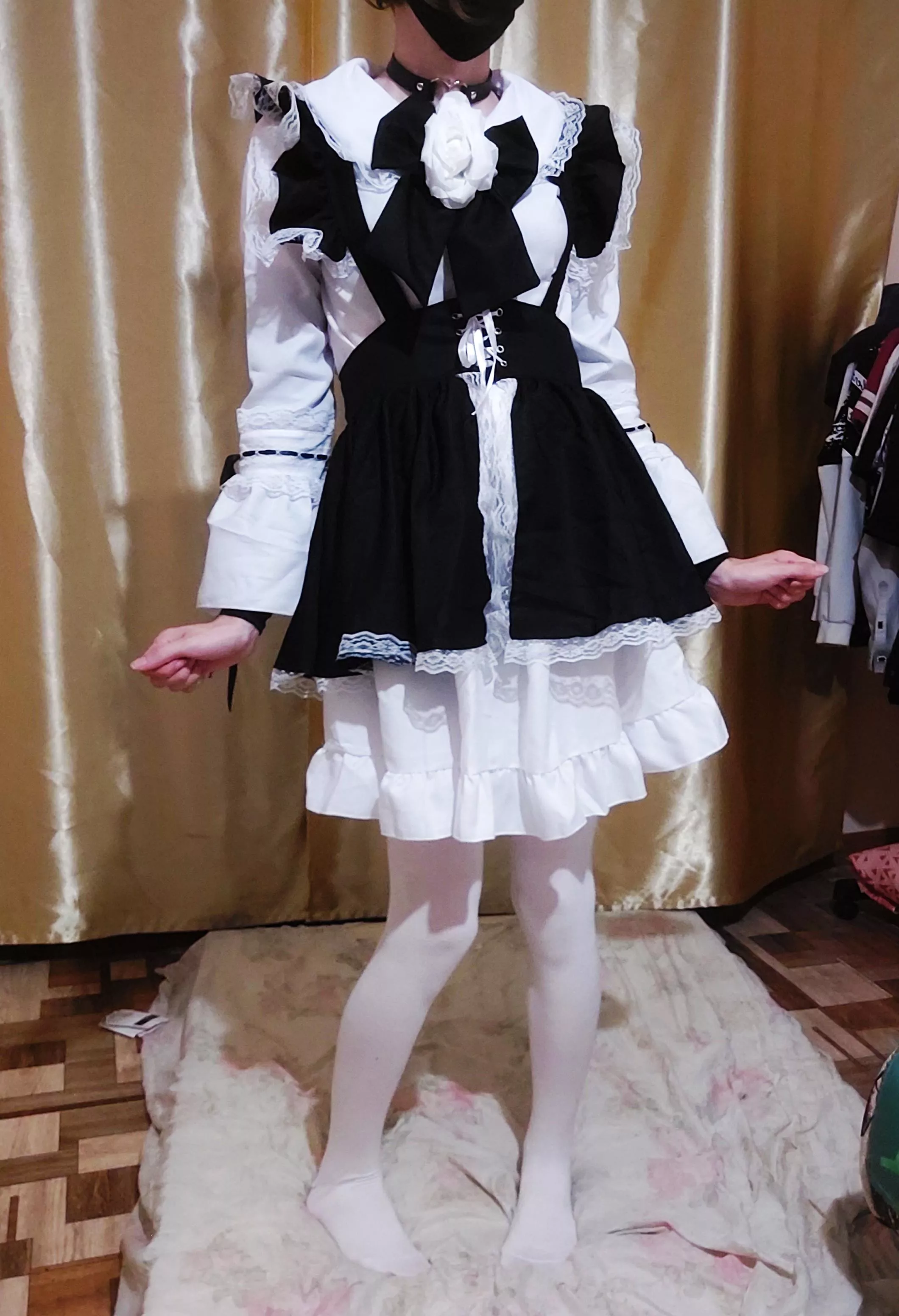 it's maid time 0w0.. who else has the suit?