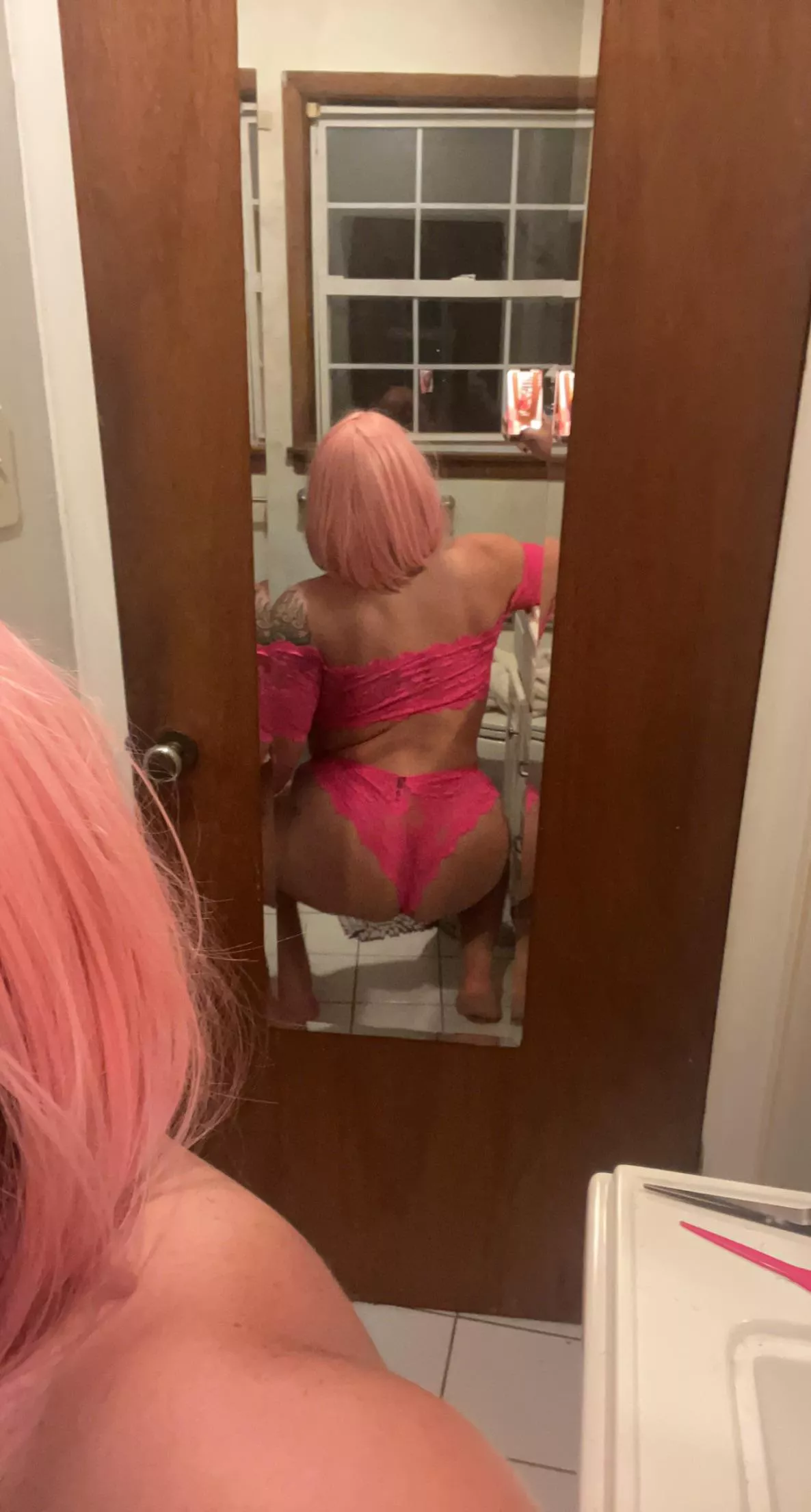 I’ve been working on my ass lately what do you think? 🍑