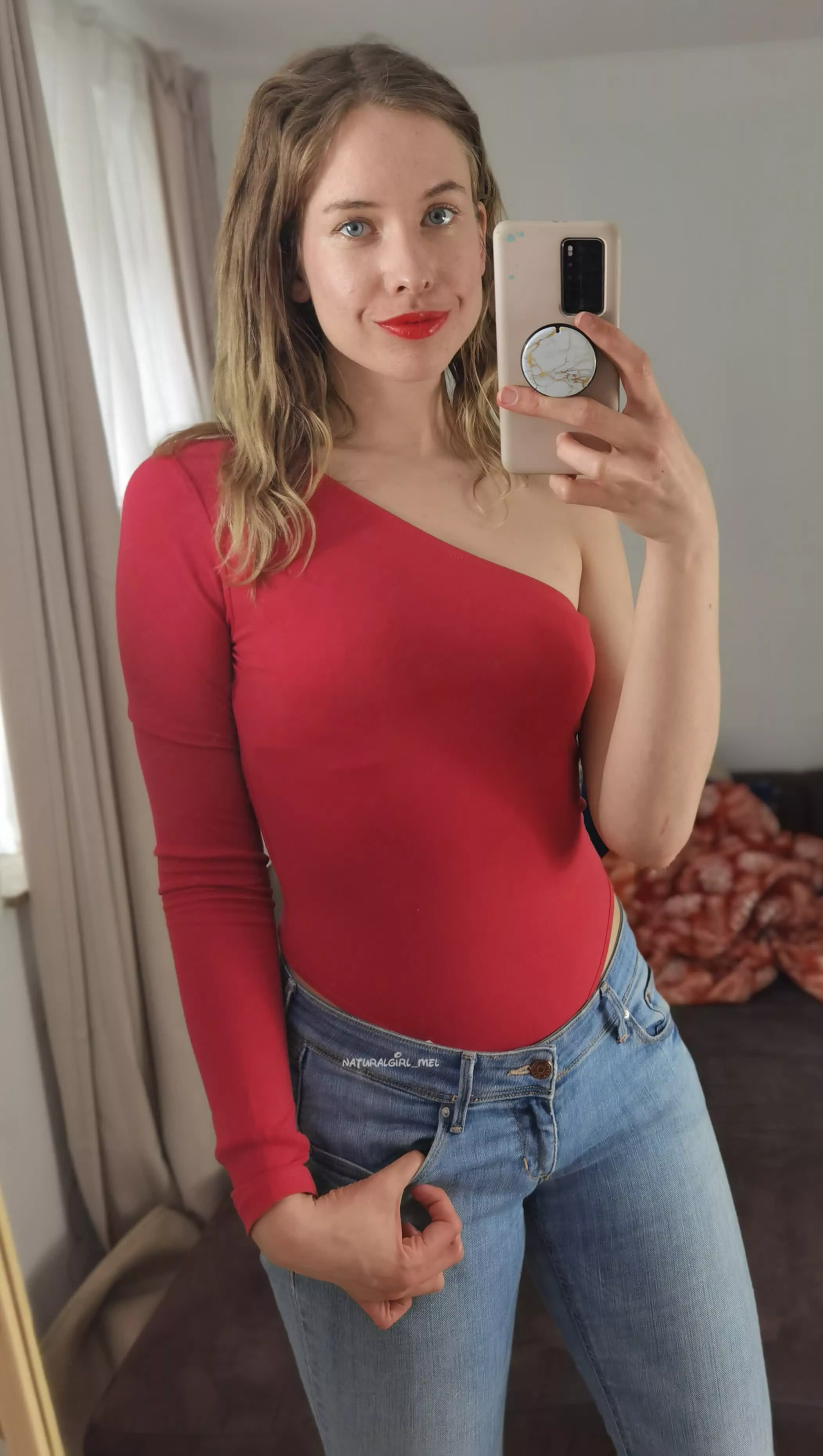 Jeans and red lips