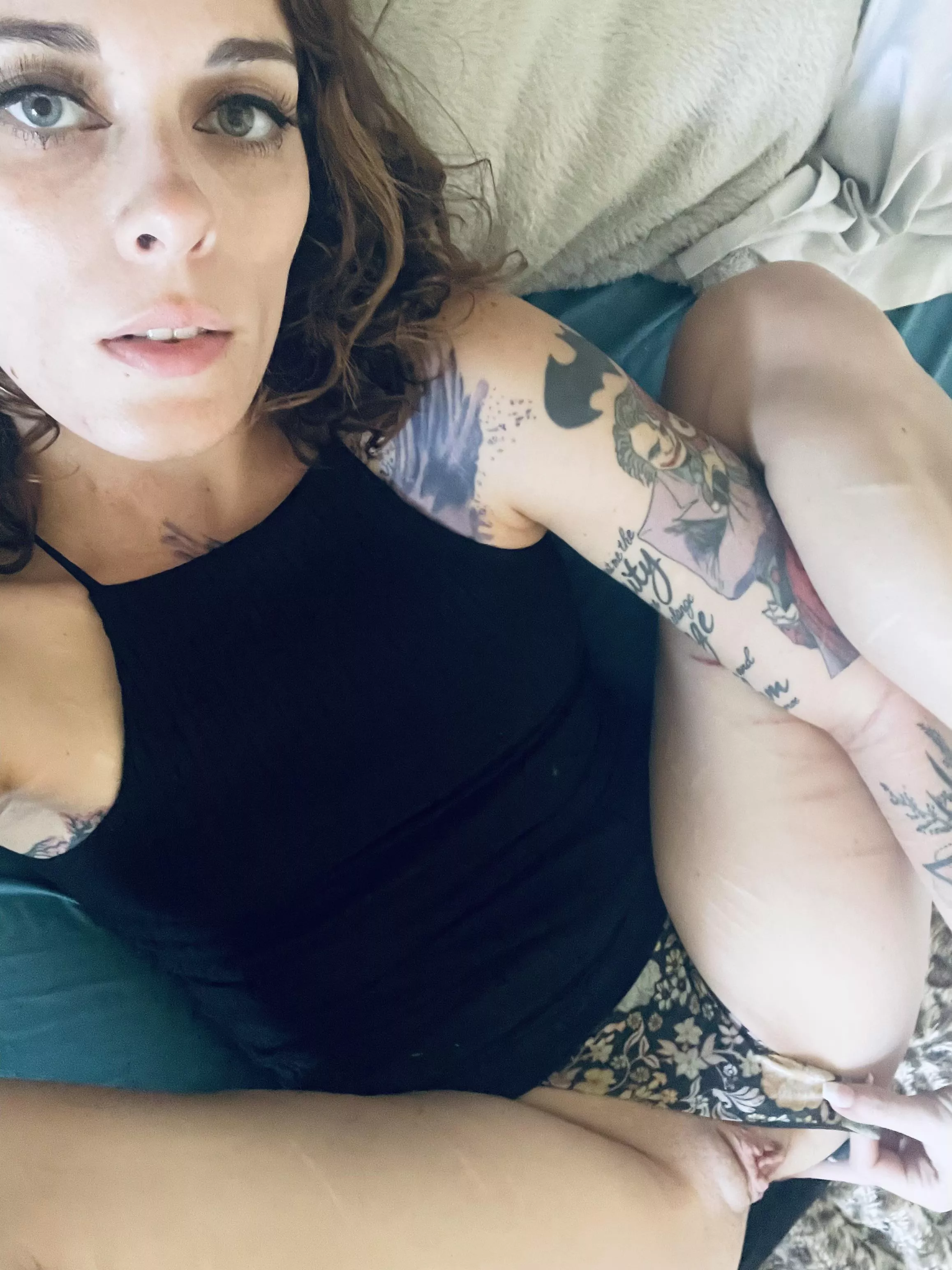 Just a breedable little emo girl with a cum fetish [F28]