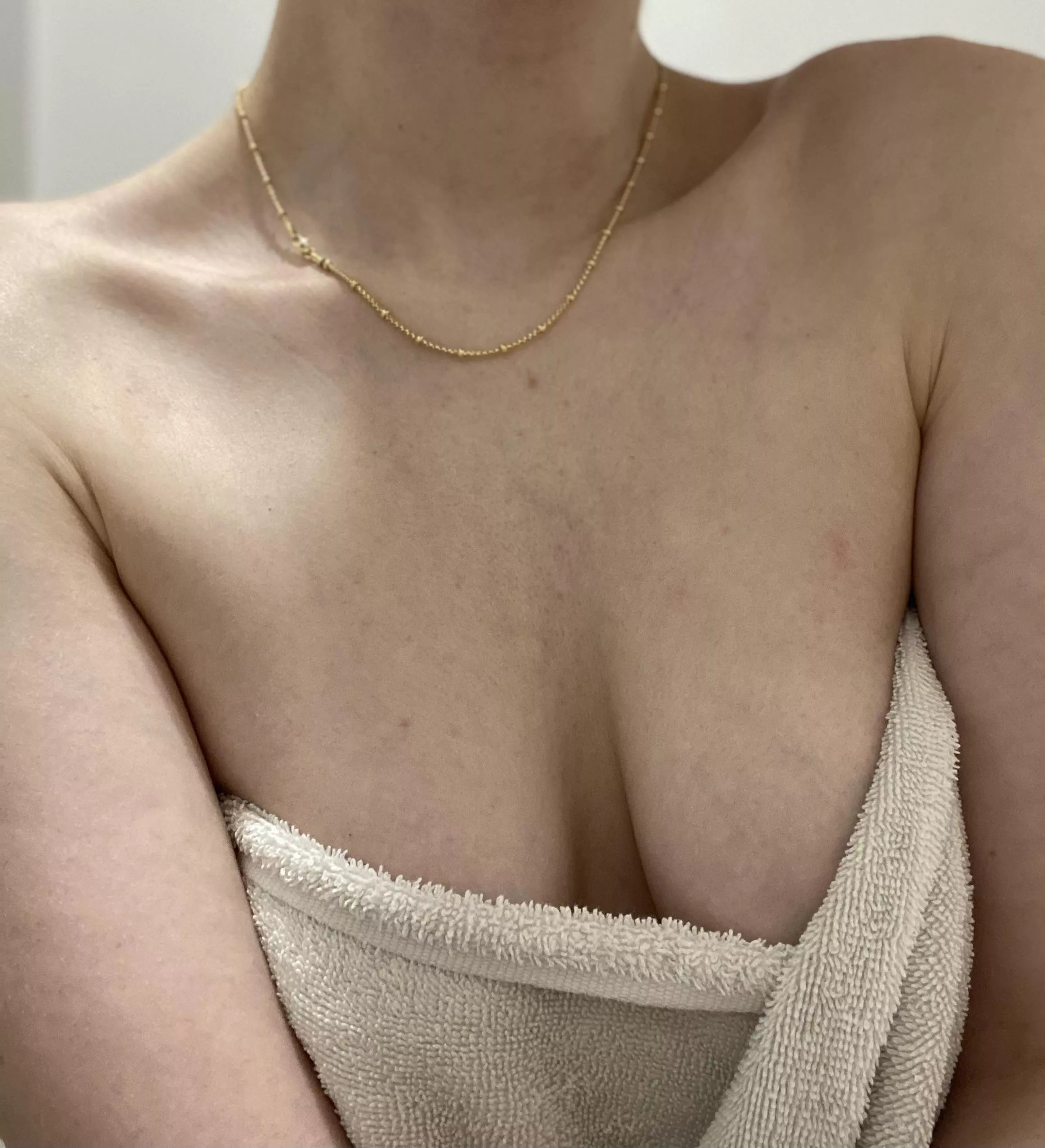 Just a little tease 🧖🏼‍♀️ [OC]