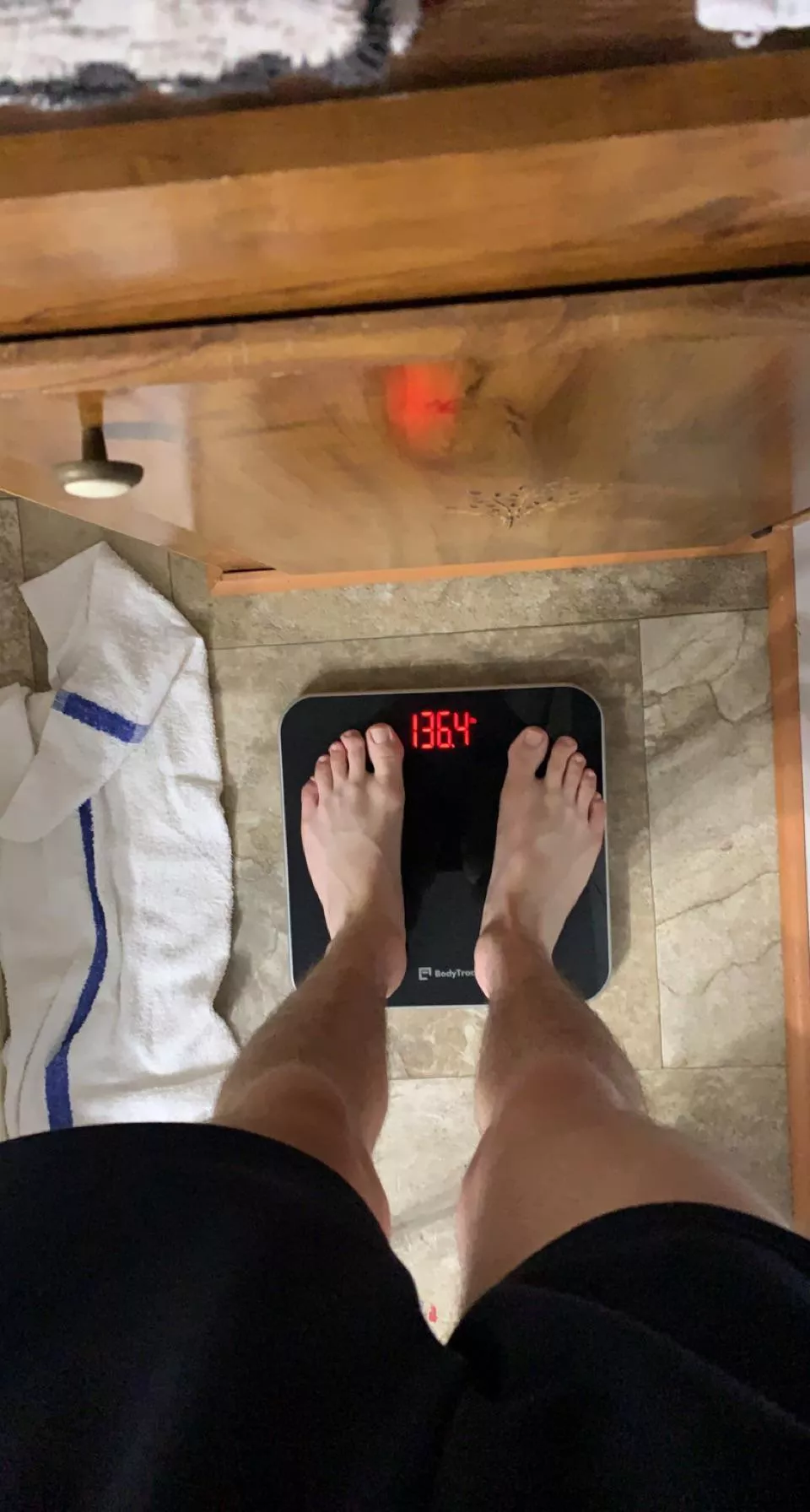 Just a little weigh inðŸ˜…ðŸ¦¶ðŸ¼