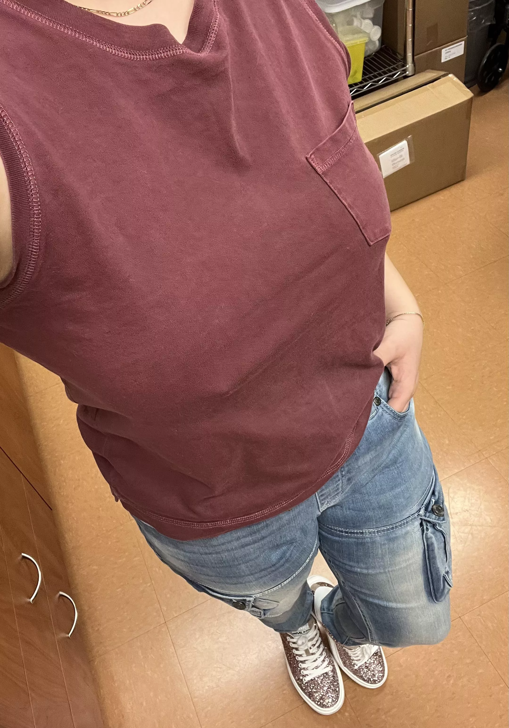 Just another day being braless at work ✨