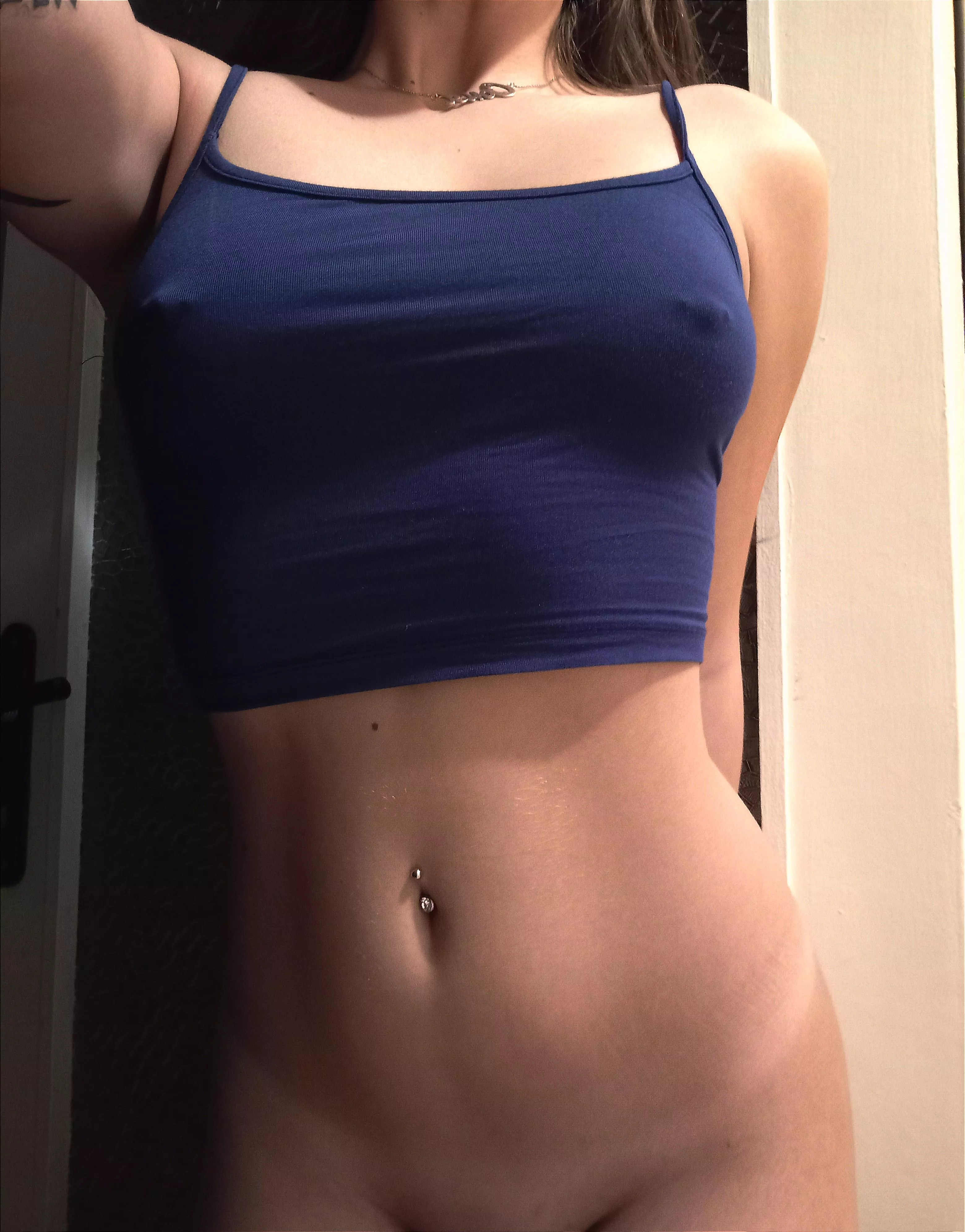 Just got my belly button pierced today and I think it makes my tummy look so sexy tbh