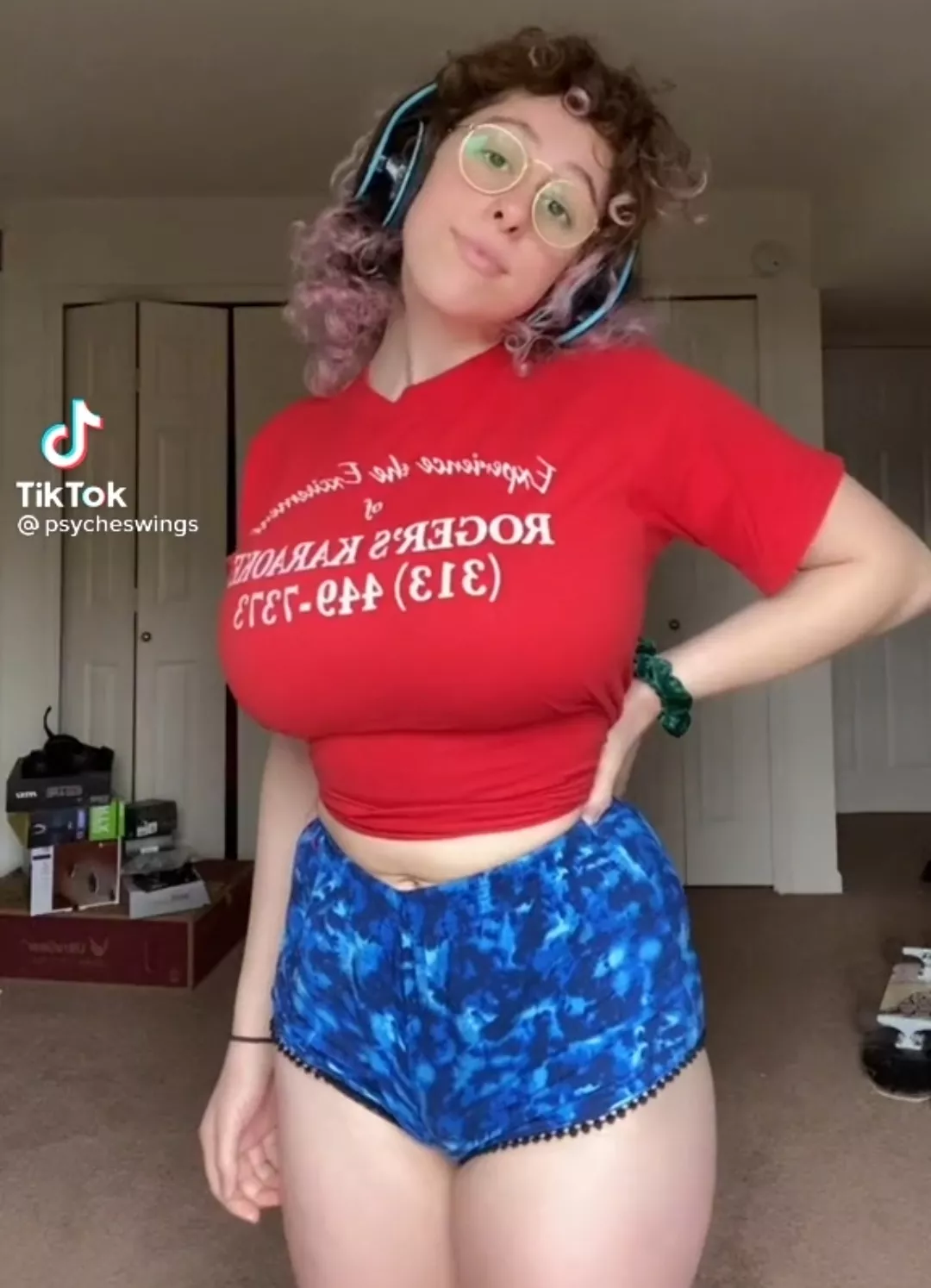 Just massive tits in a red shirt