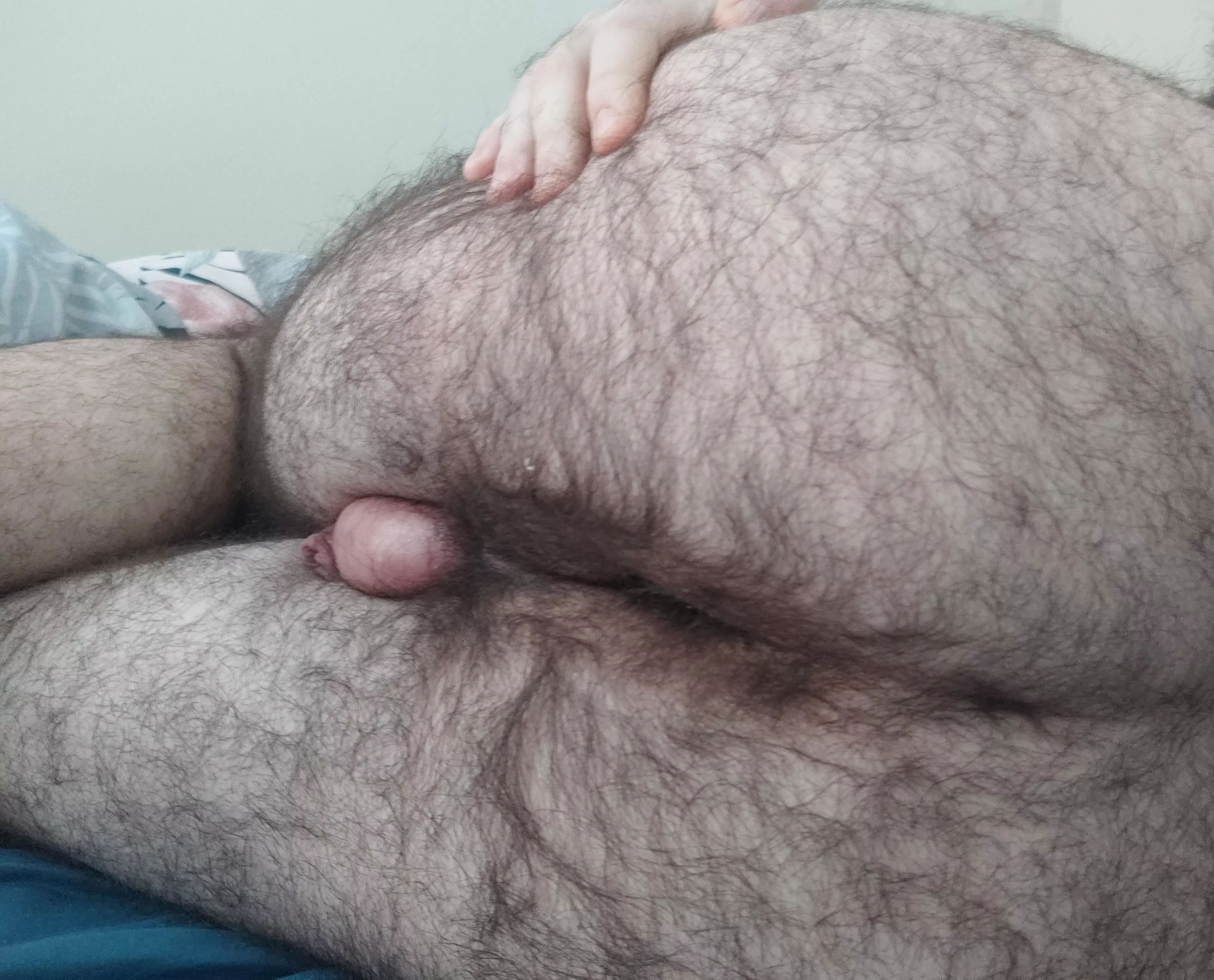 Just woke up, here is some ass