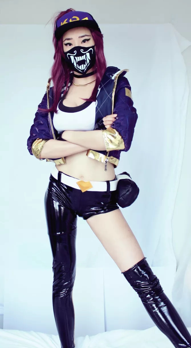 KDA Akali Cosplay by celinechats