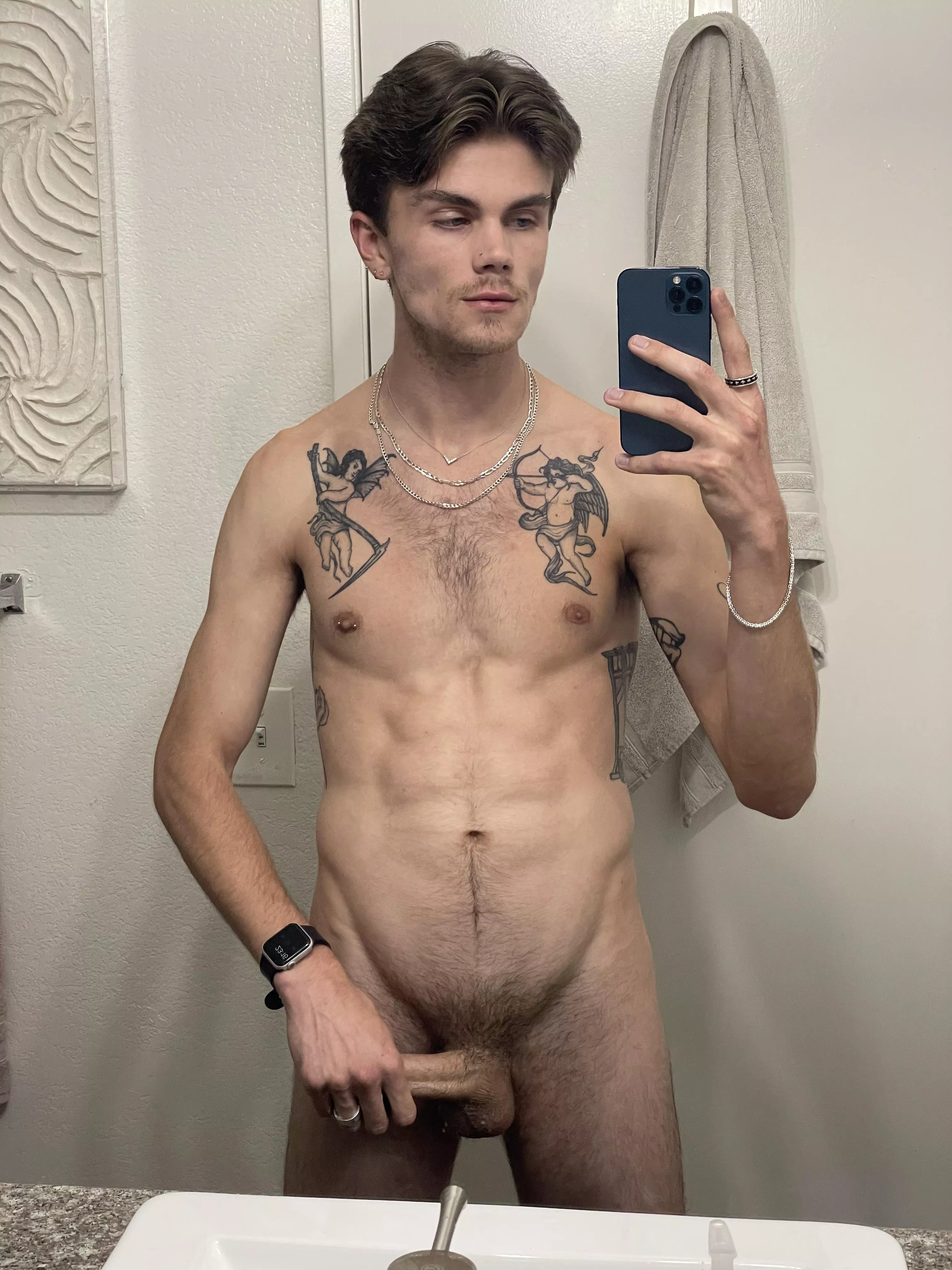 Keep growing my pubes out?