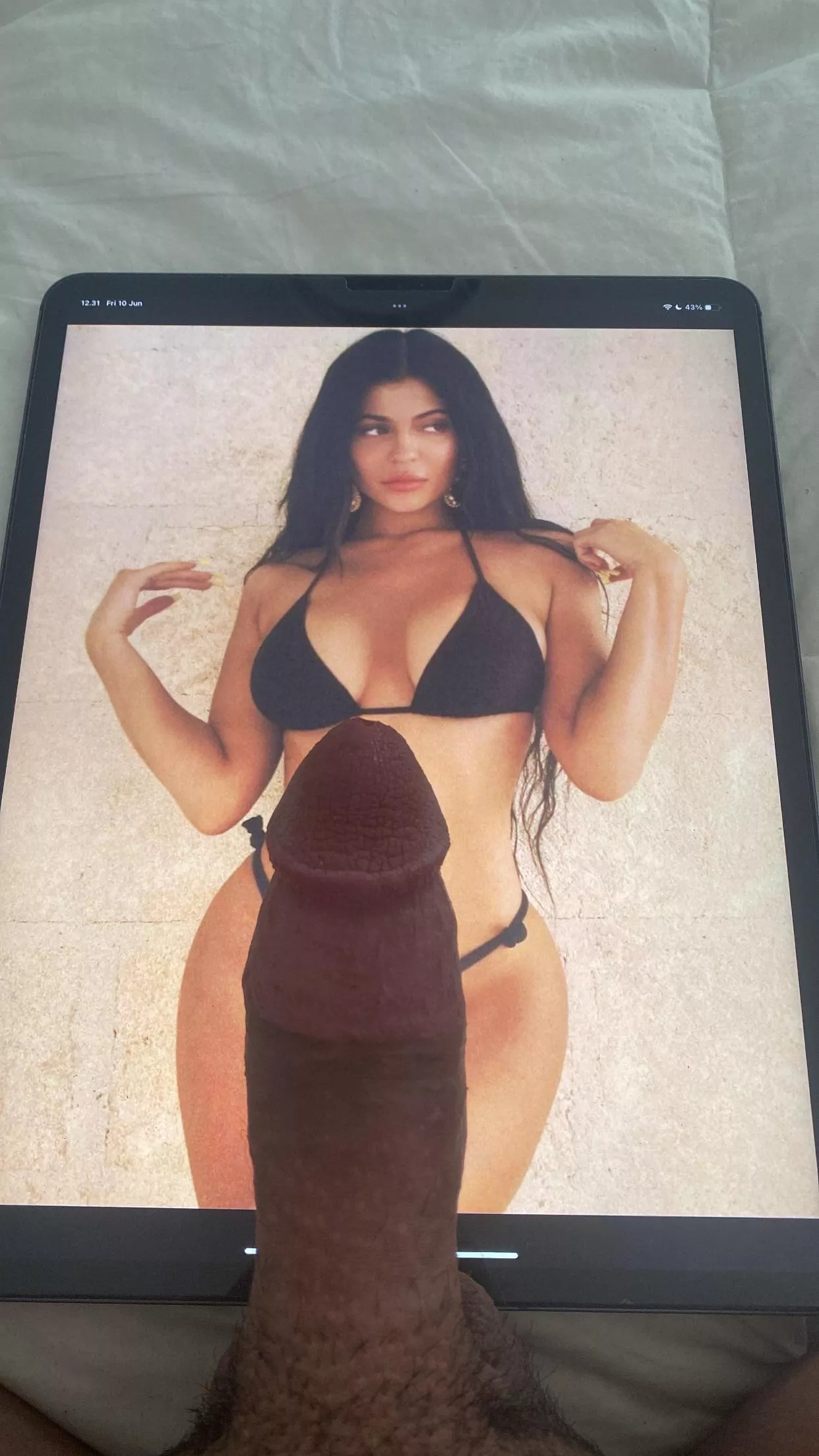 kylie jenner cocked