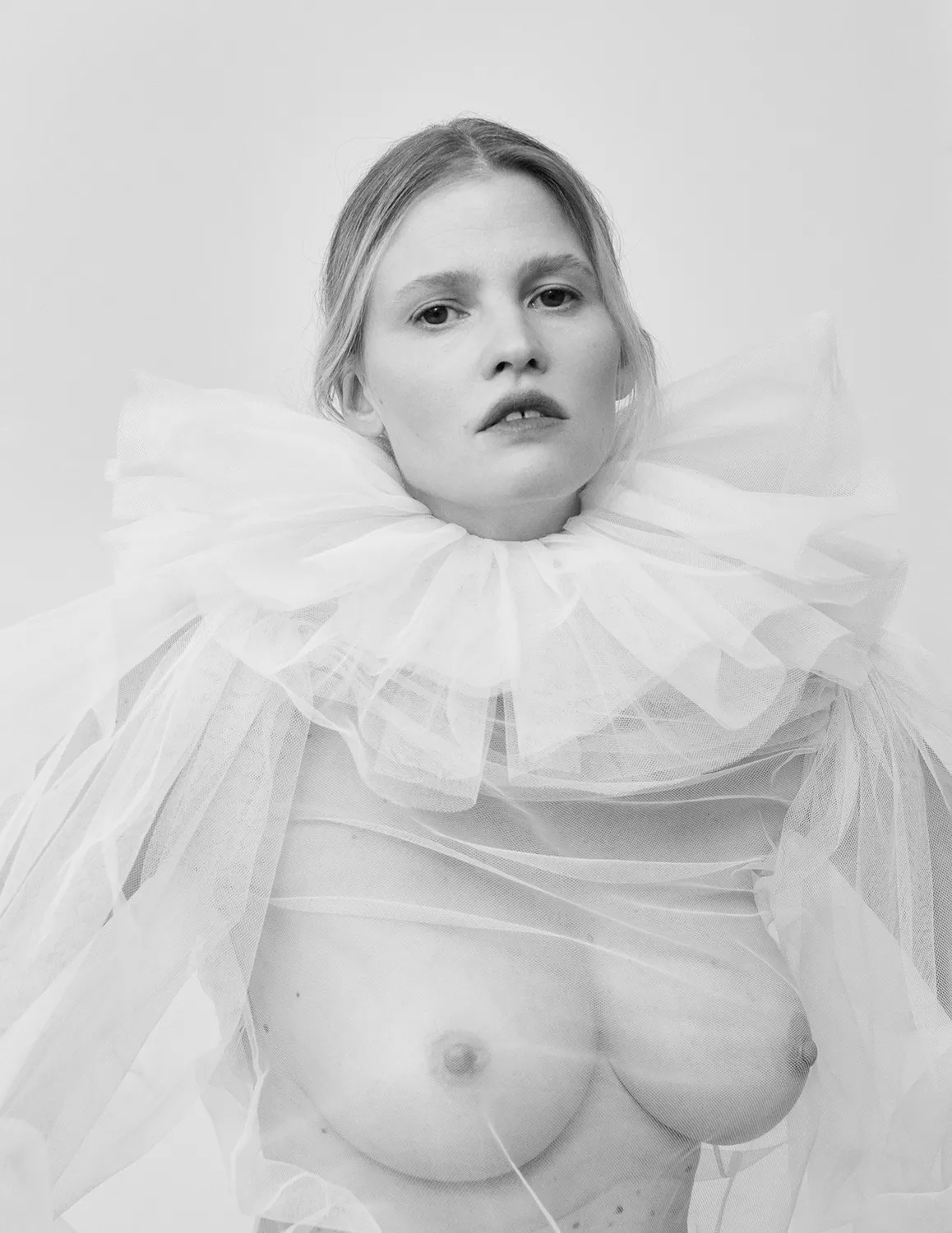 Lara Stone by Ina Lekiewicz