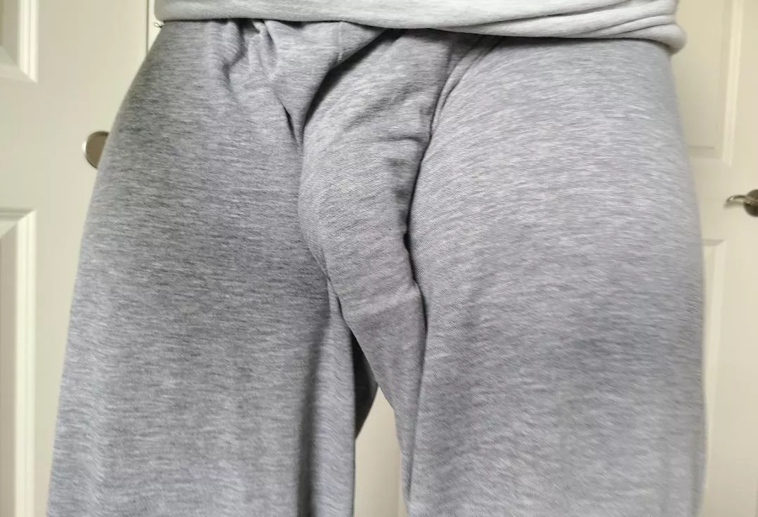 last day to show off my gray sweats