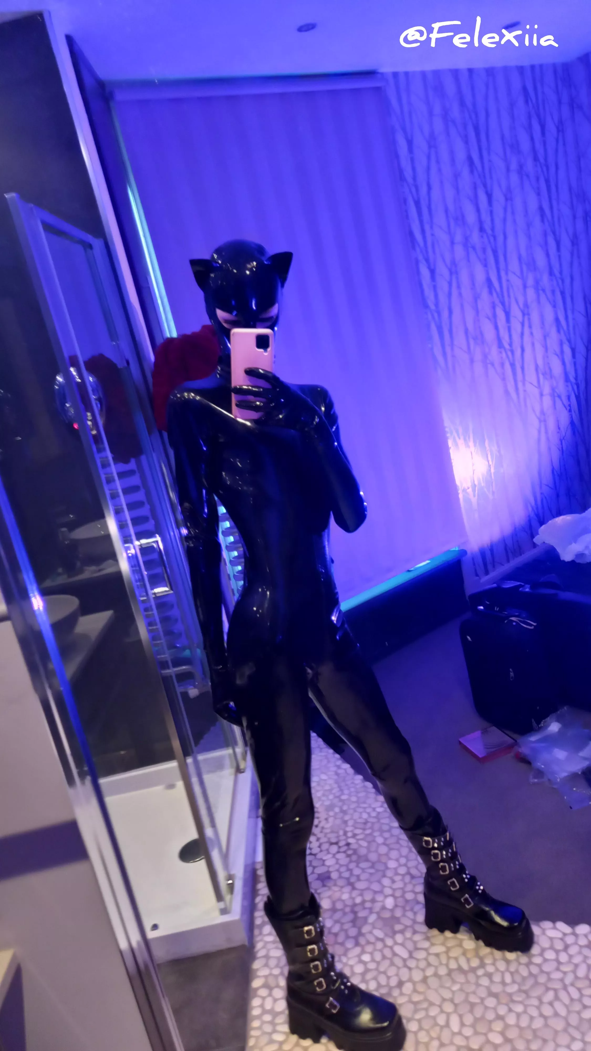 Latex Kitten Time :3