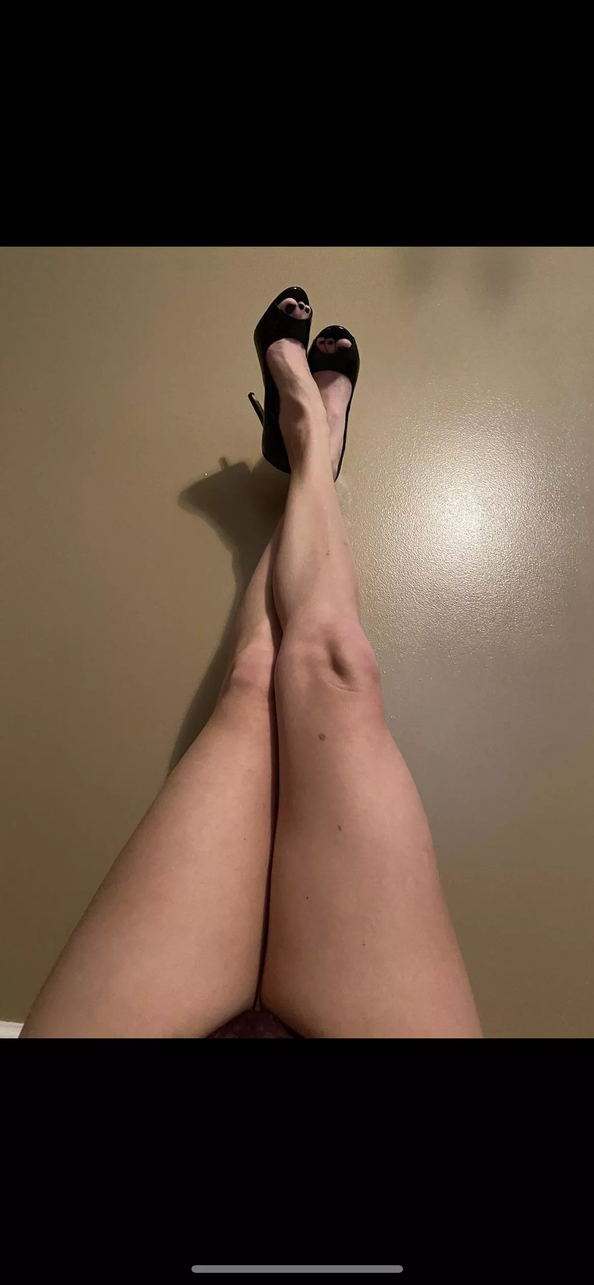 Legs for days