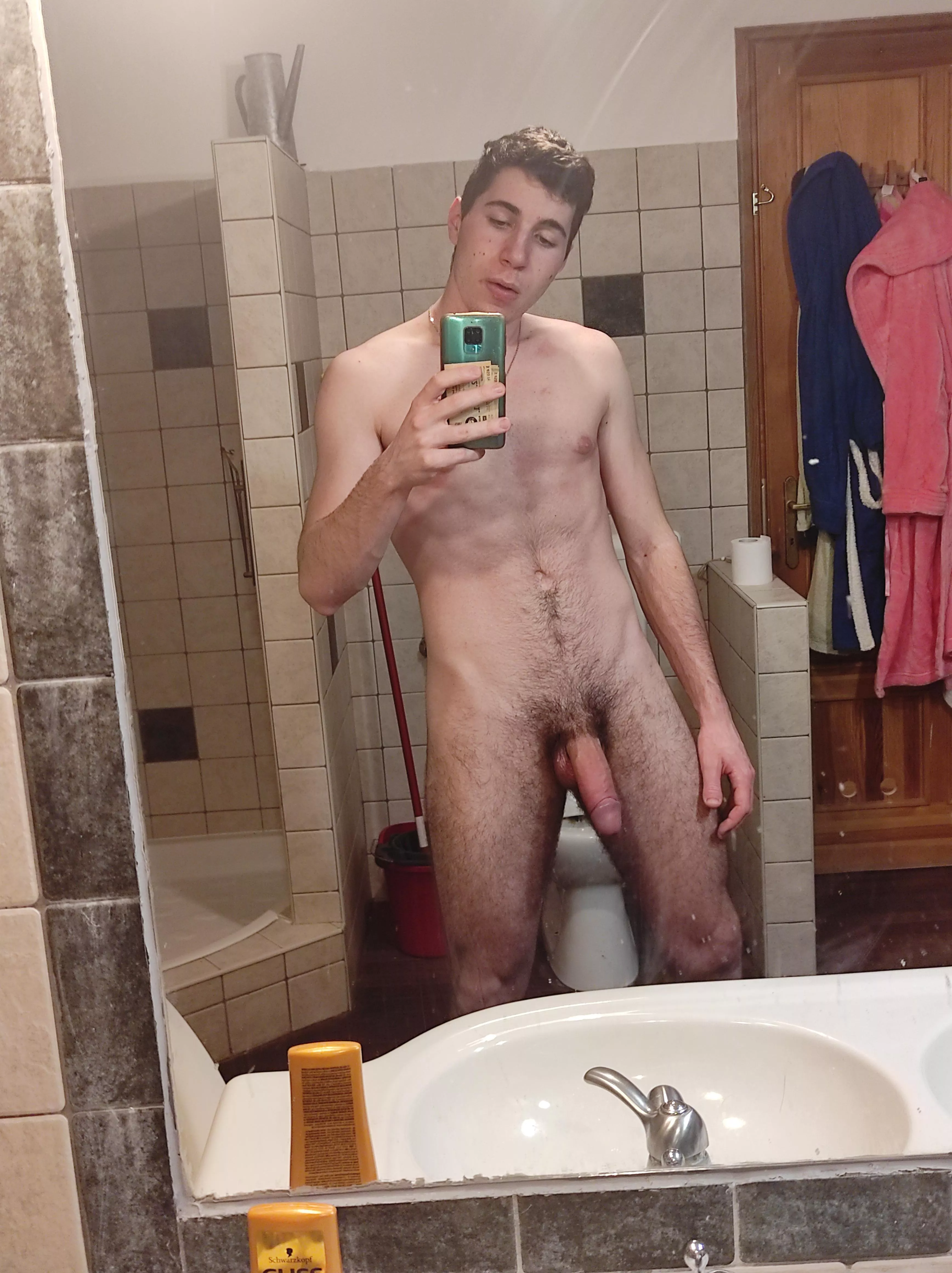 Let me fill you up broðŸ˜‰ [21]