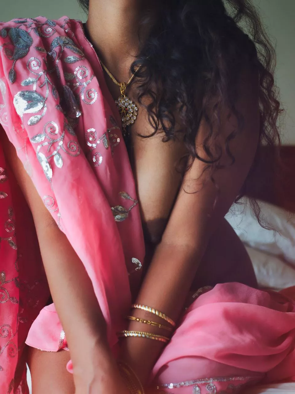 Let’s [f]uck while I am wearing saree 💕