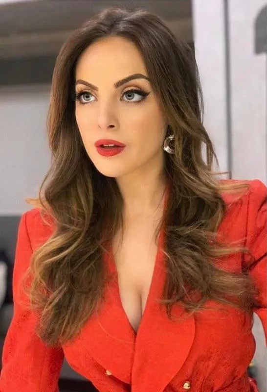 Let's get bi af for Liz Gillies