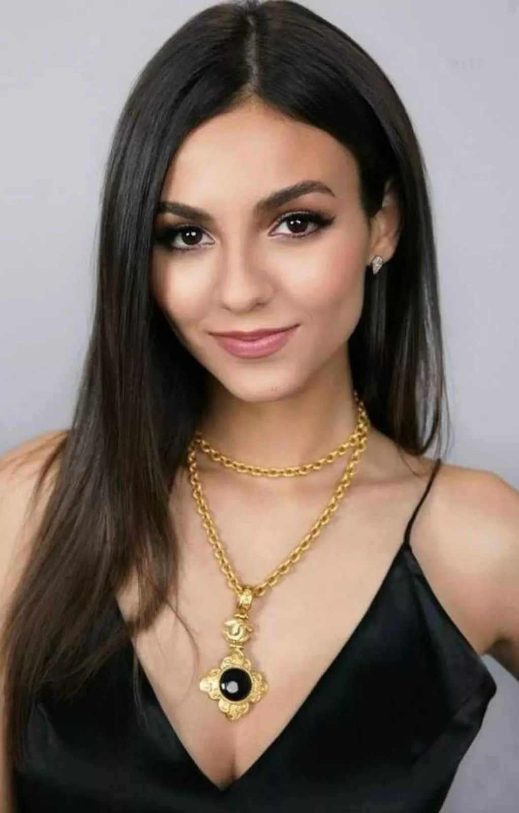 let's get bi and worship victoria justice