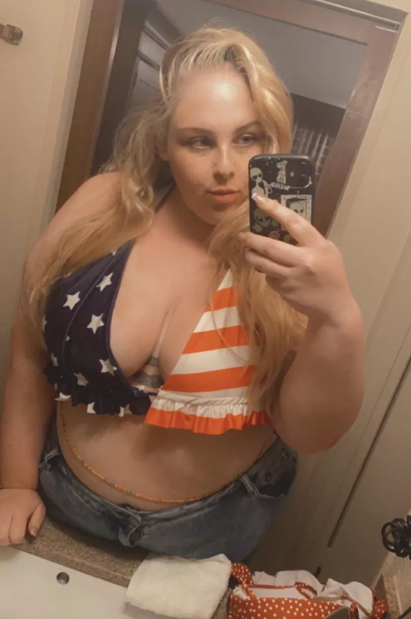 Like my bikini ? ðŸ‡ºðŸ‡¸ sfw