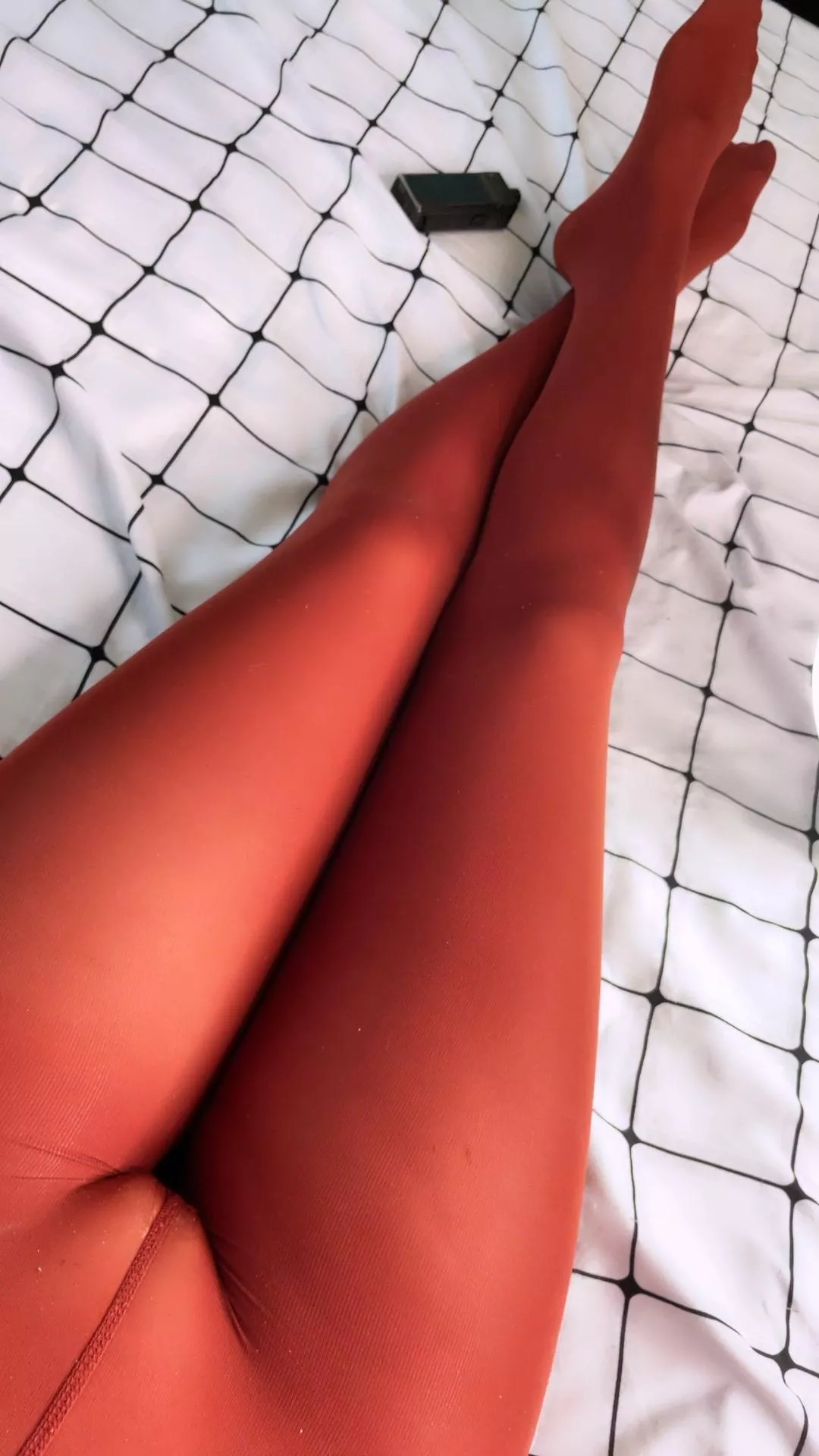 Like this color oon my legs?