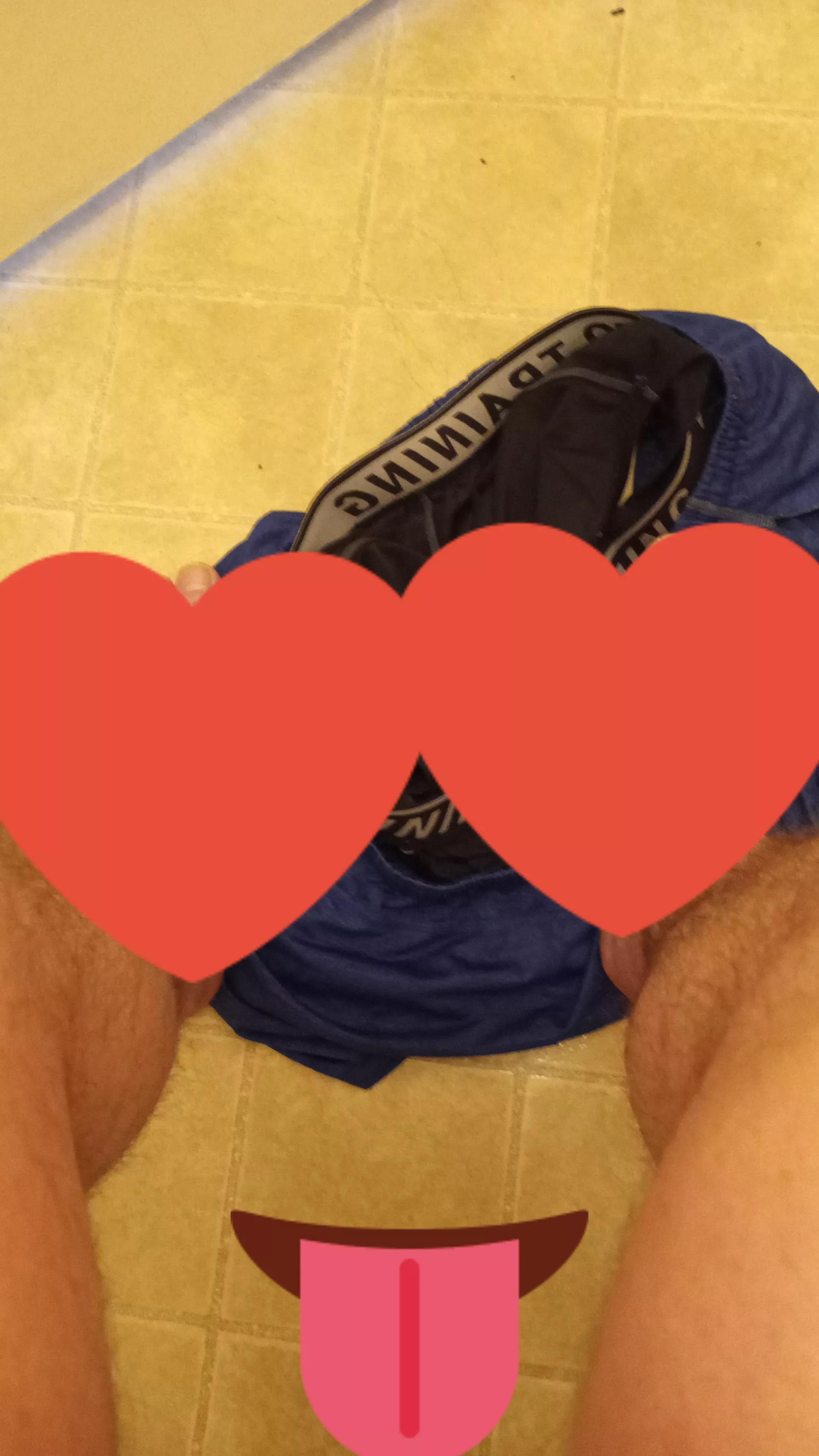 link in comments. cum worship these size 11.5 straight male feet and empty your wallets money🤑🤑