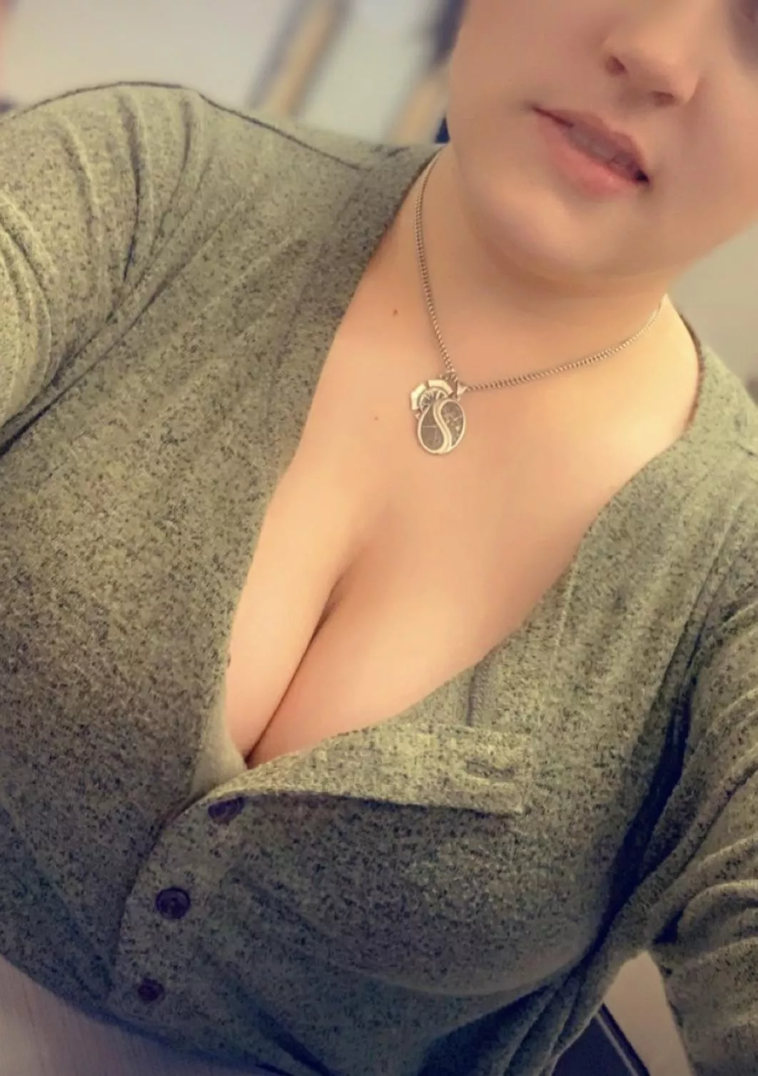 Little bit o[f] boob at work never hurt anyone 😉