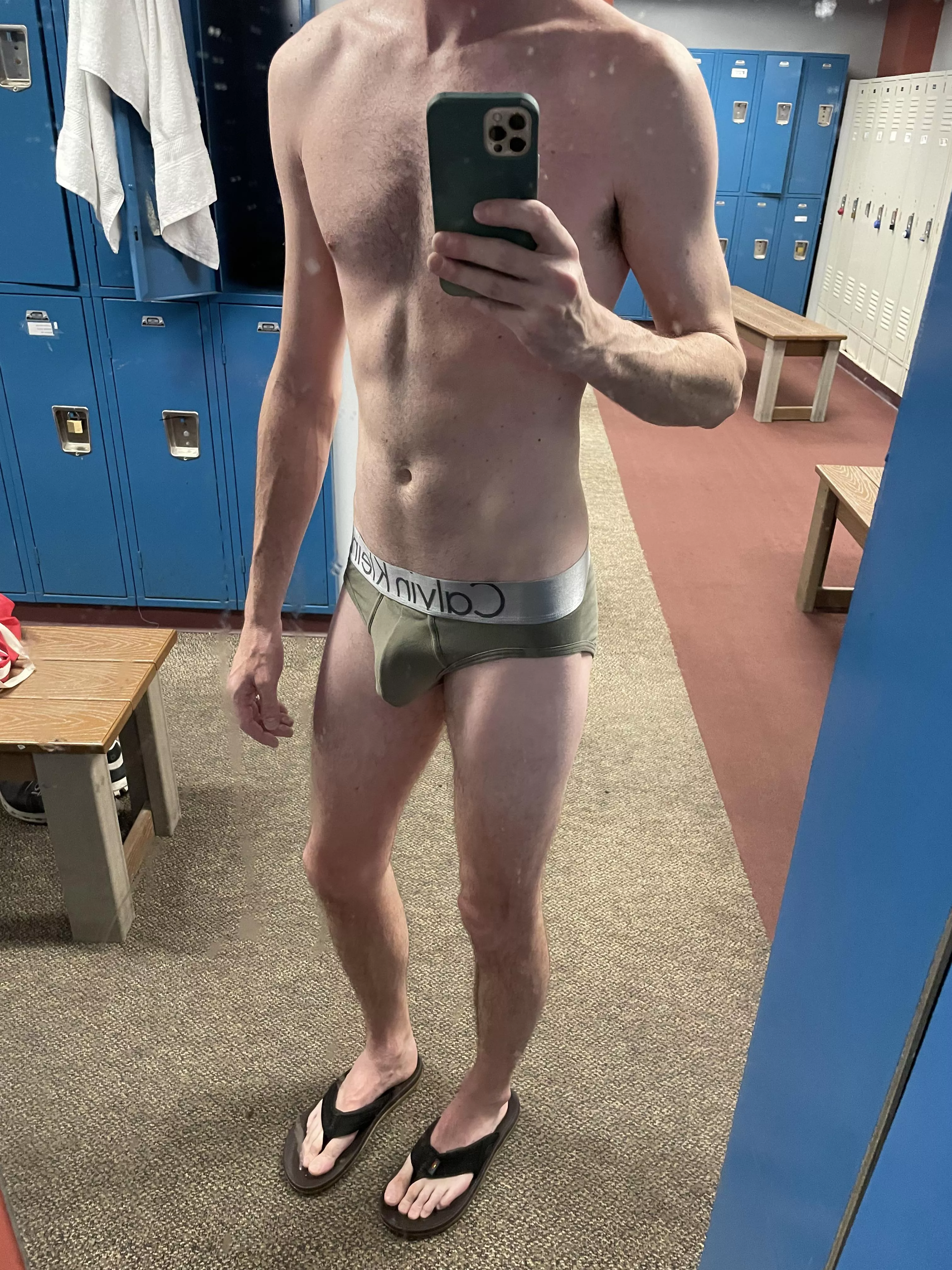 Locker room selfie!