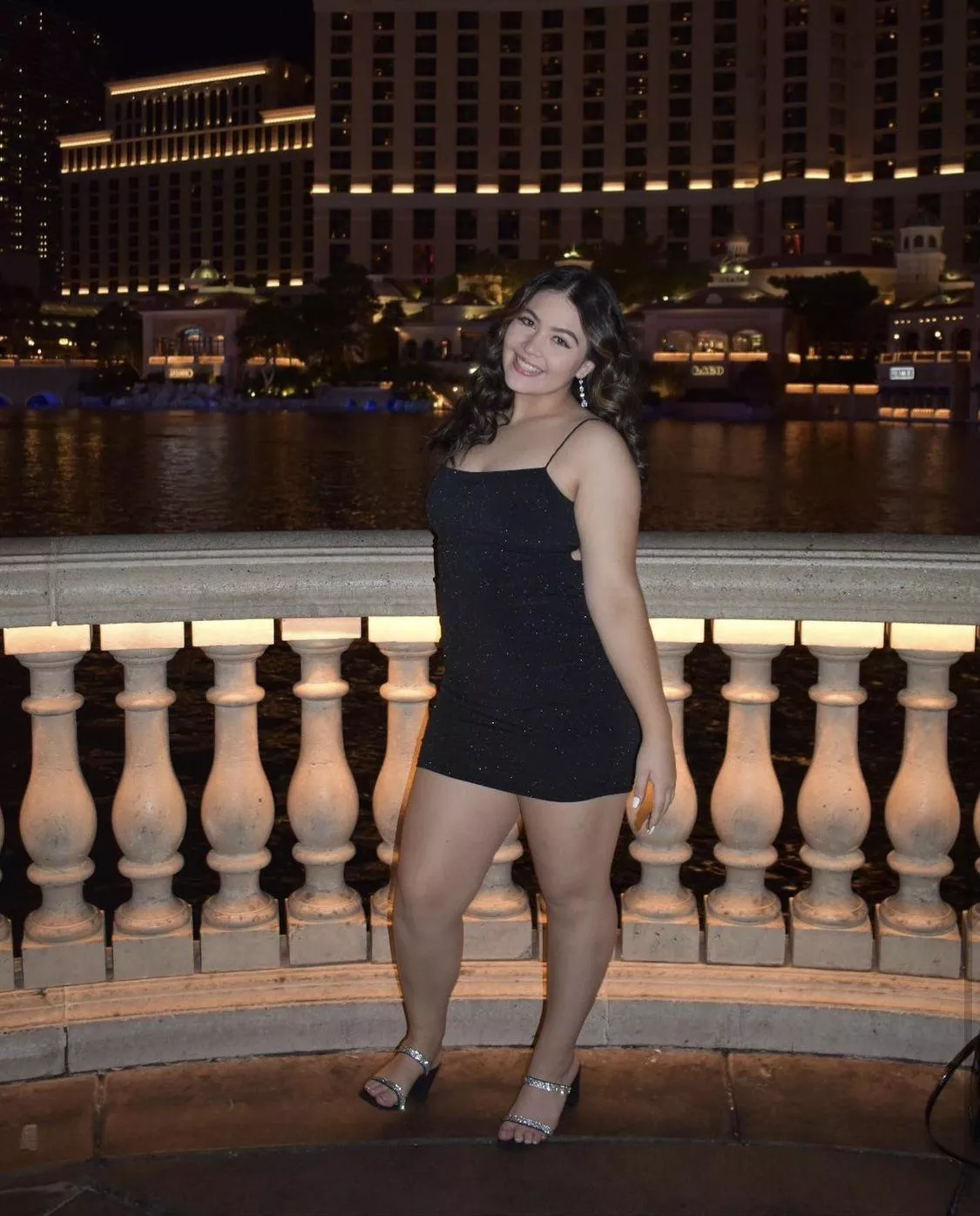 Looking for a group of guys in Vegas for Izzy! Dm for more or kik throwaway15026