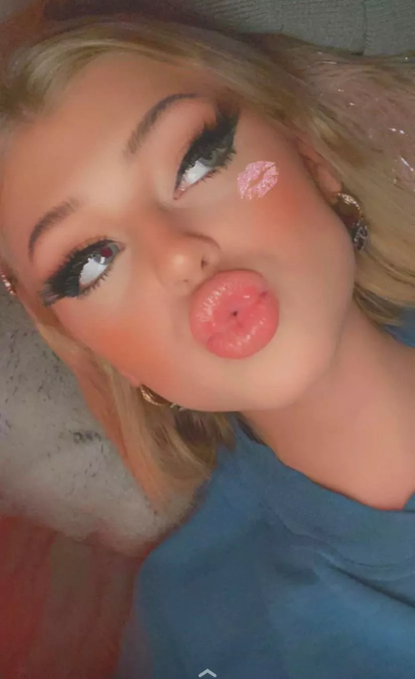 Loren gray