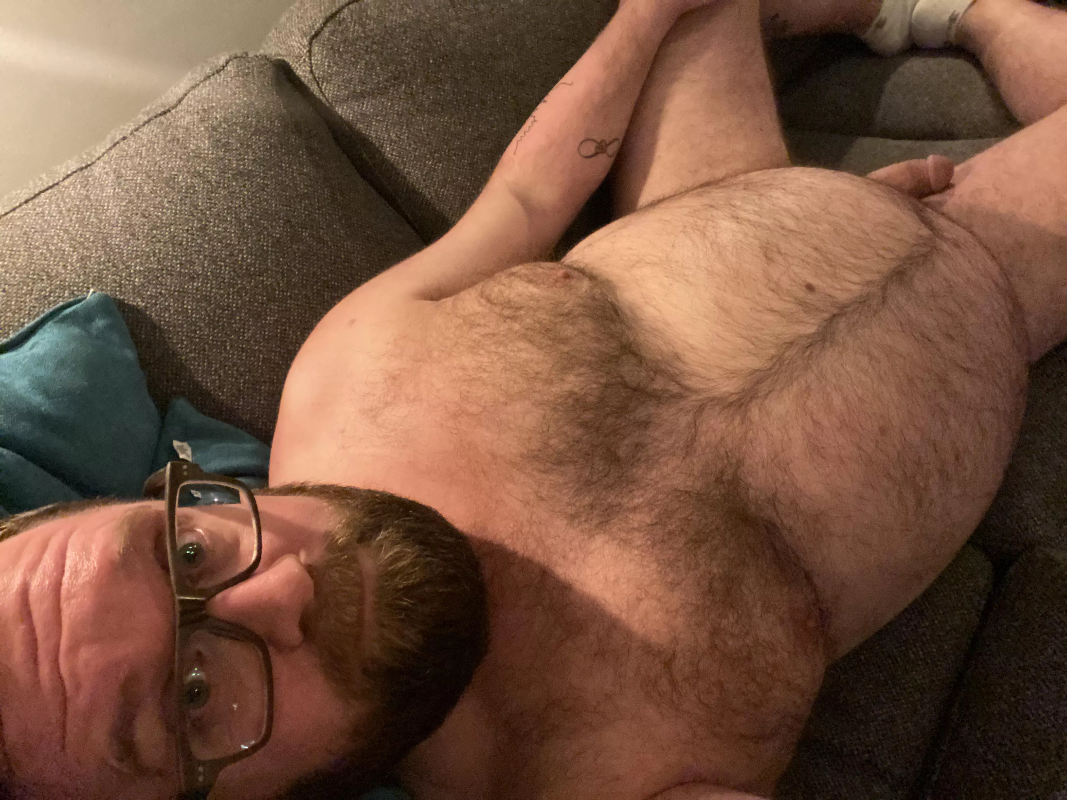 Lounging on the couch and thought Iâ€™d check out Reddit. Howdy boys! ðŸ‘‹