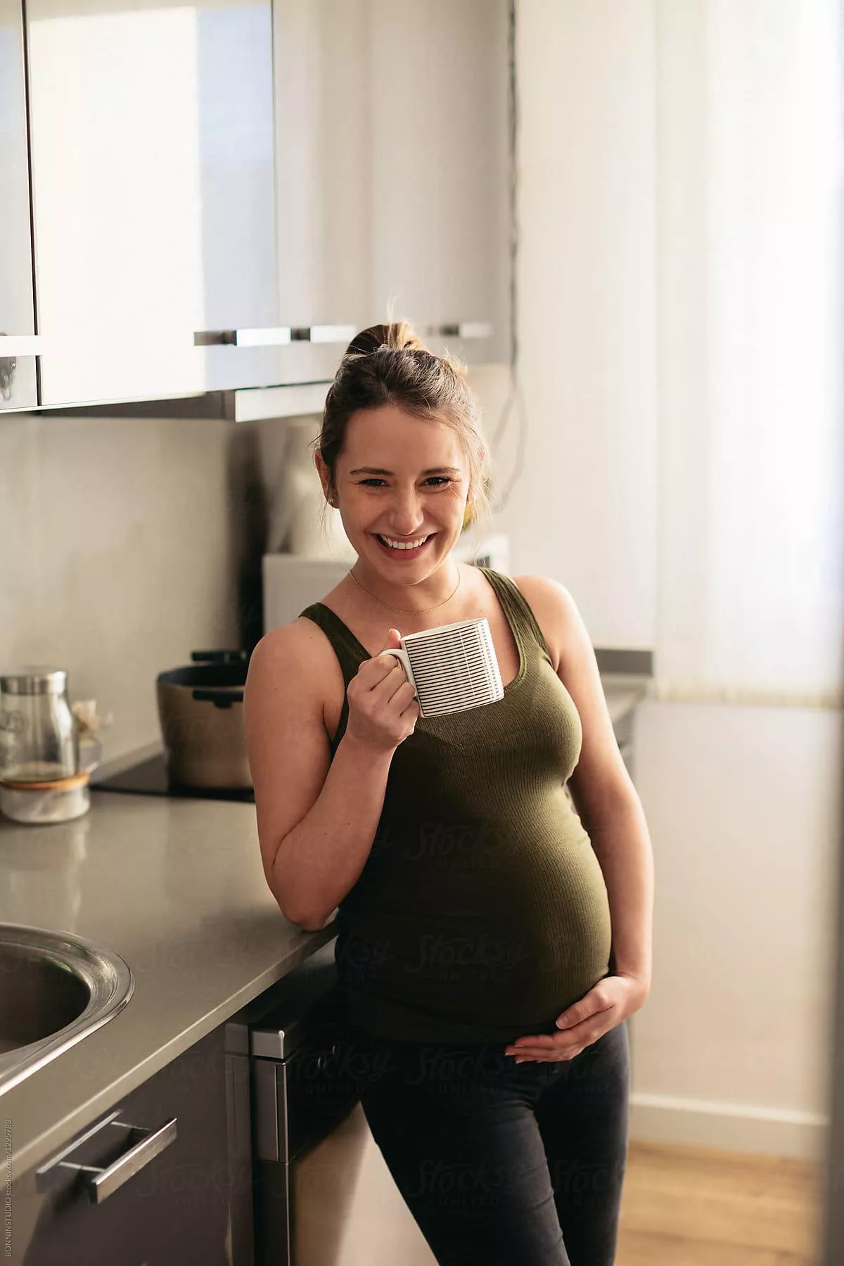 Love a happy pregnant woman.