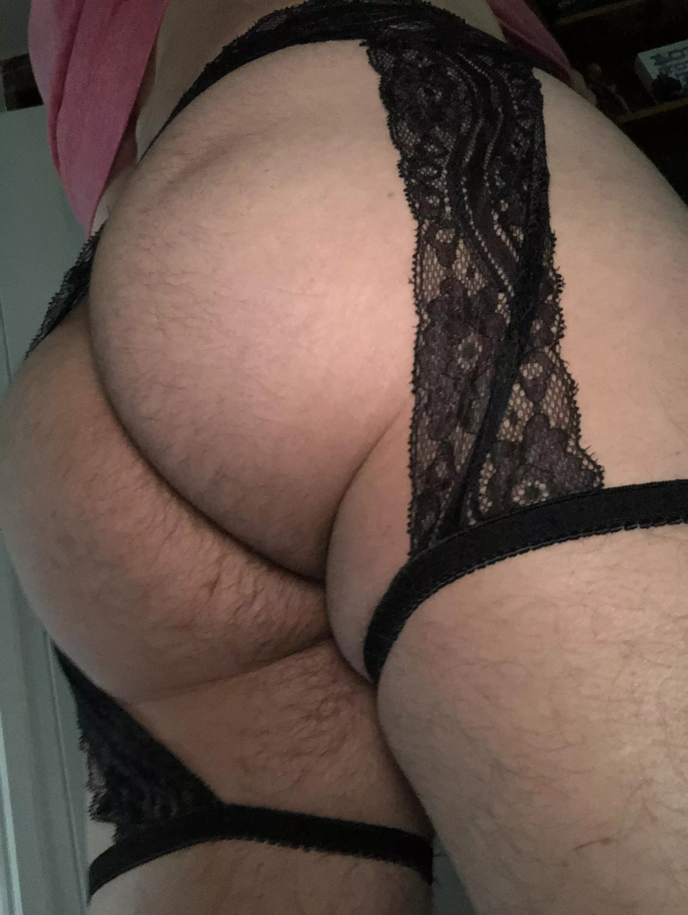 Love how these fit w my fat butt!