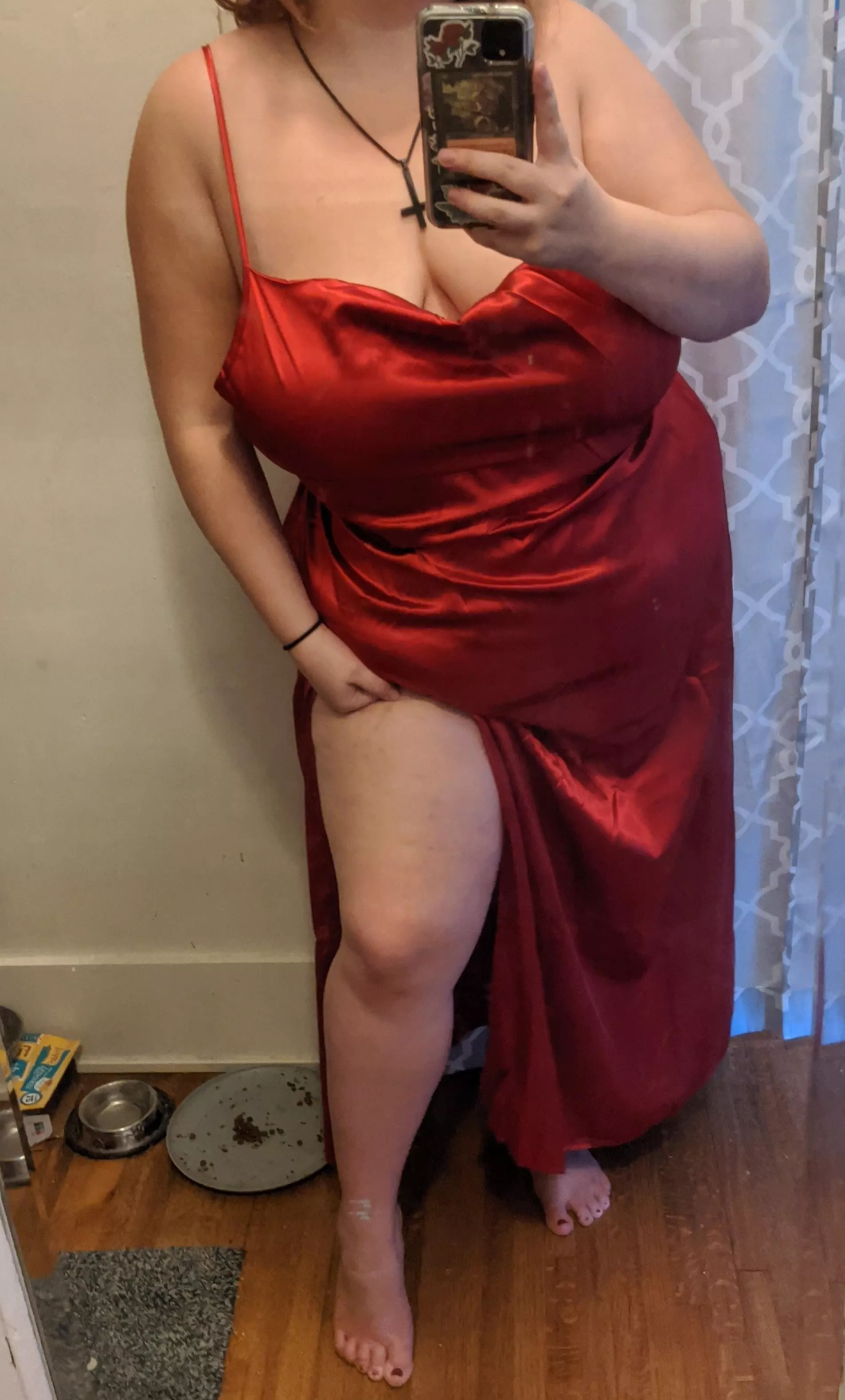 love how this dress hugs my curves[f]