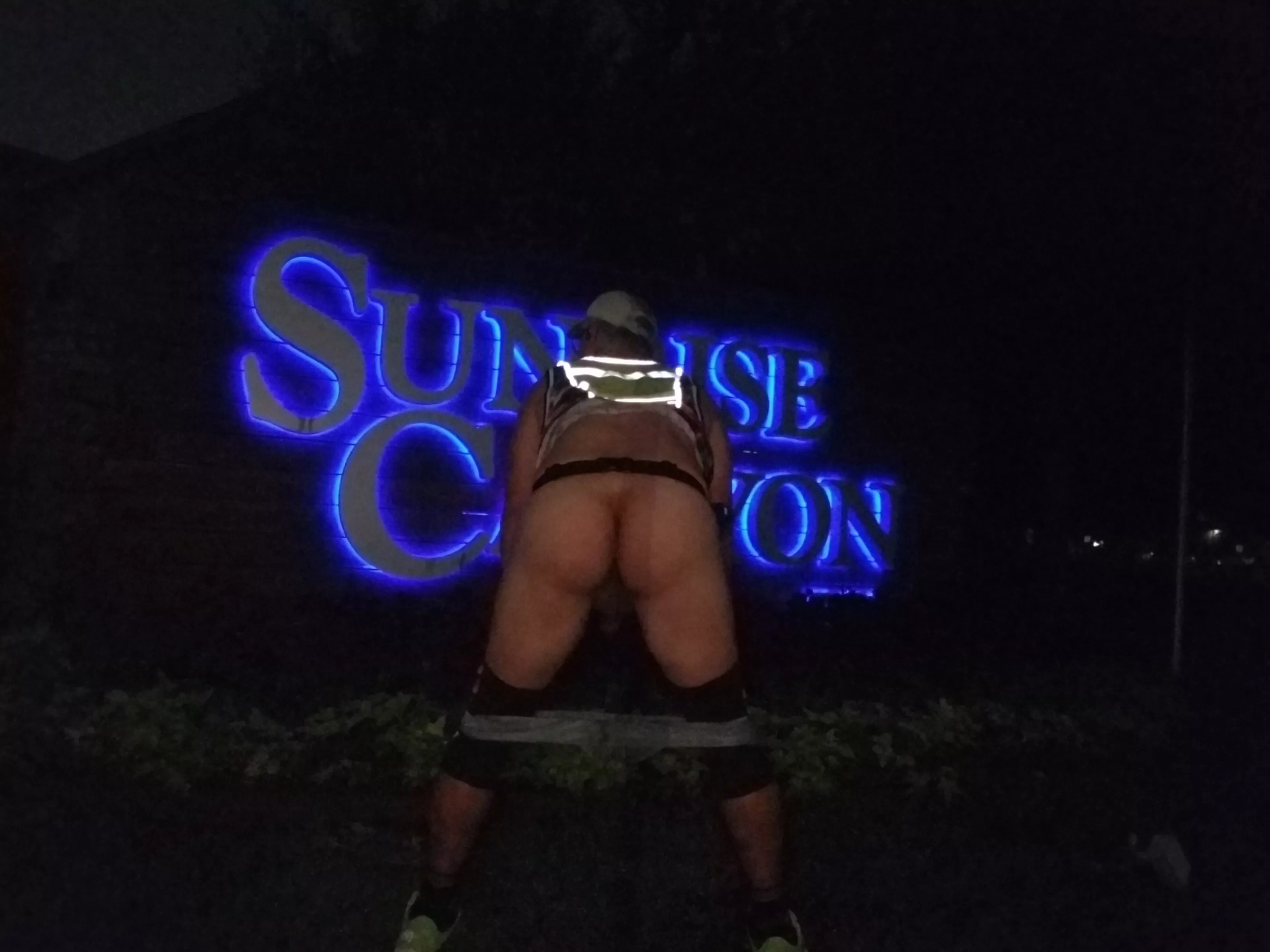 Love landmarks. Cum visit and play in UC TX some early morning with me.