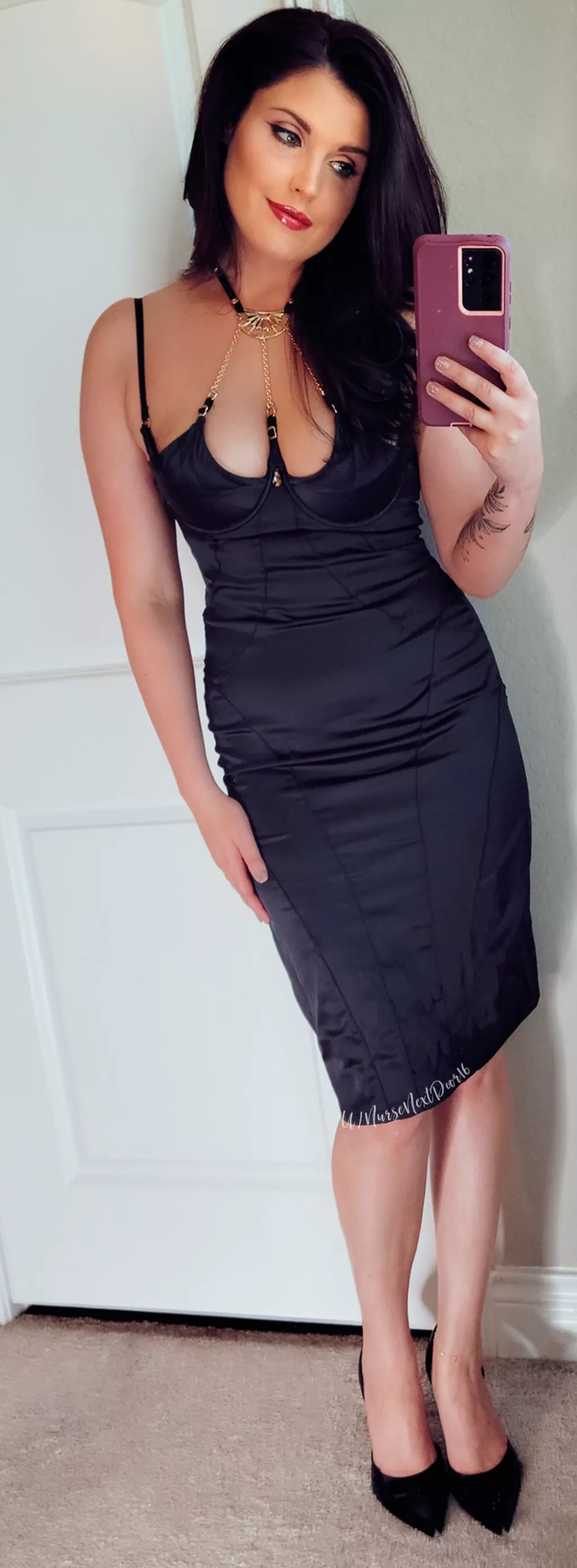 Love this black dress!