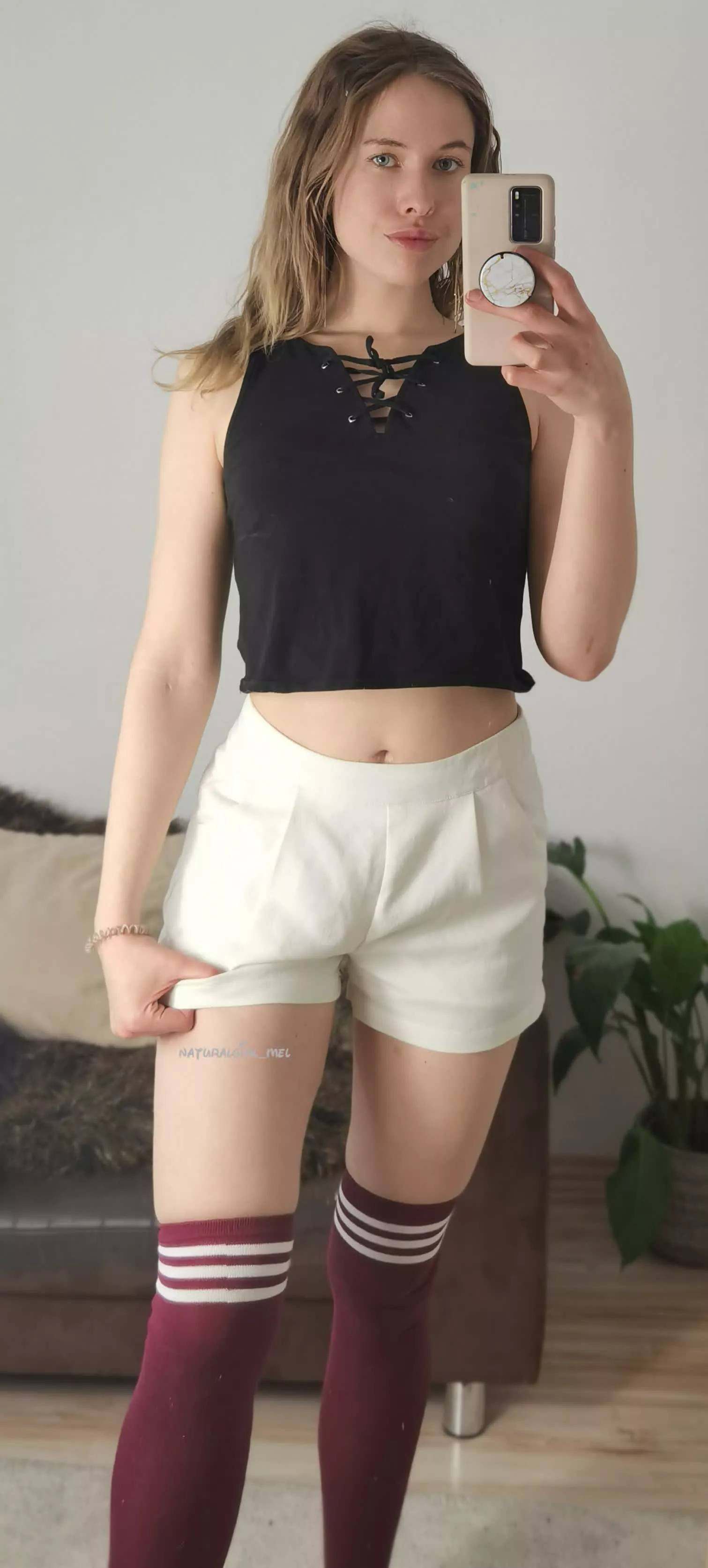 Love this outfit. What do you think? :)