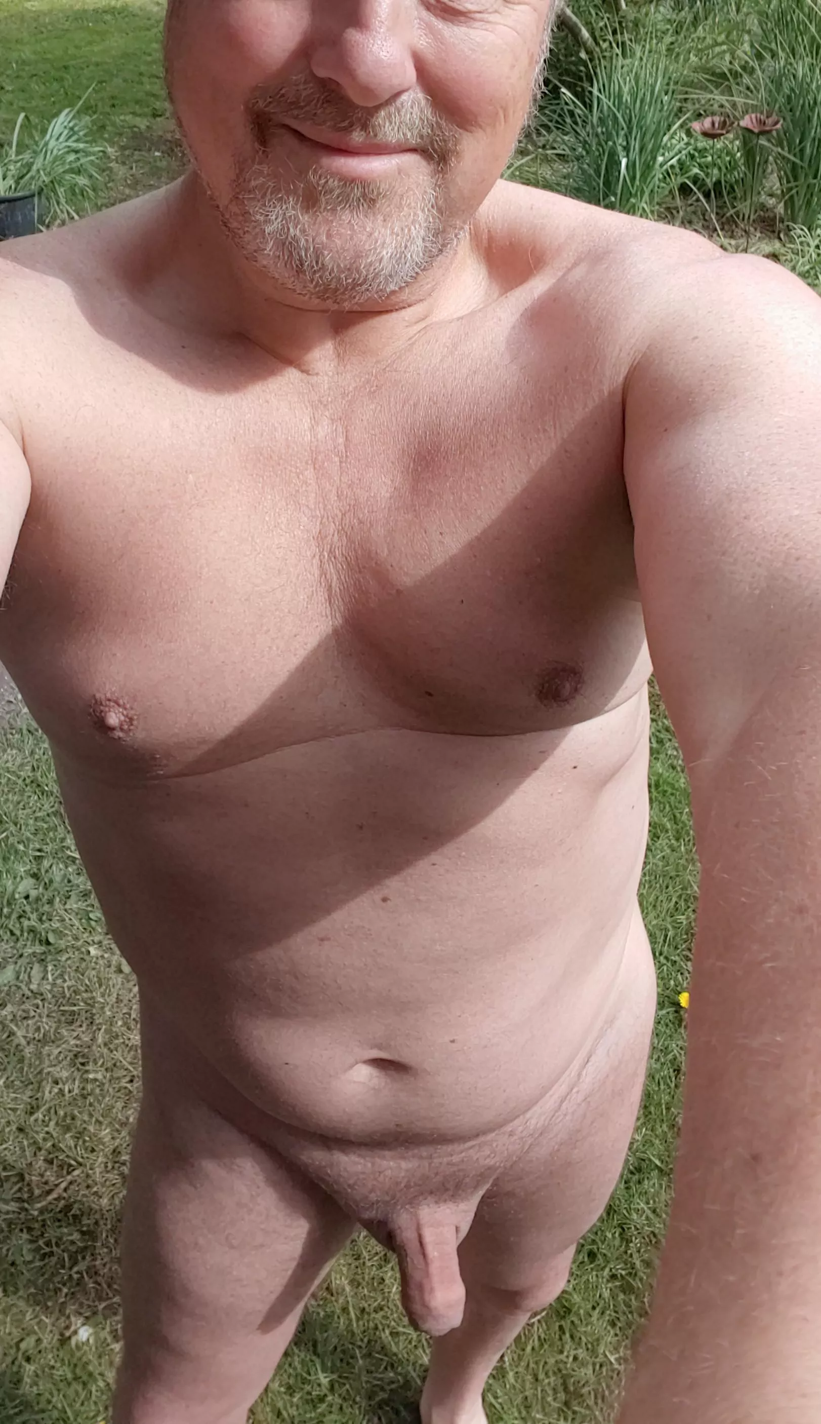 Loving my UK summer freedom, who else is stripping off in tjeir garden? (M)