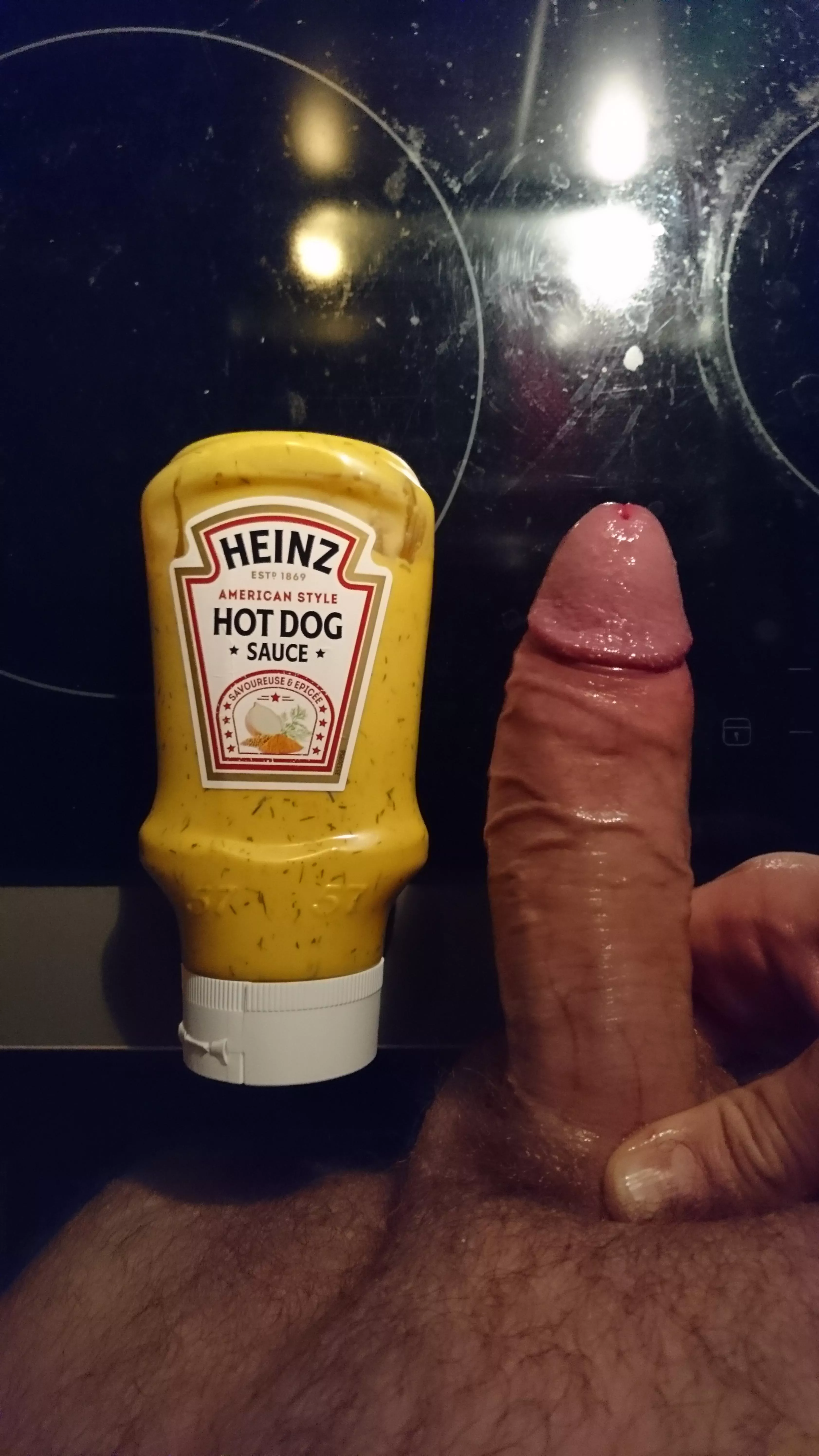 [M] 33, French uncut lubed cock against a 0.88 lbs Heinz hot-dog sauce tube. What is the most appealing ?