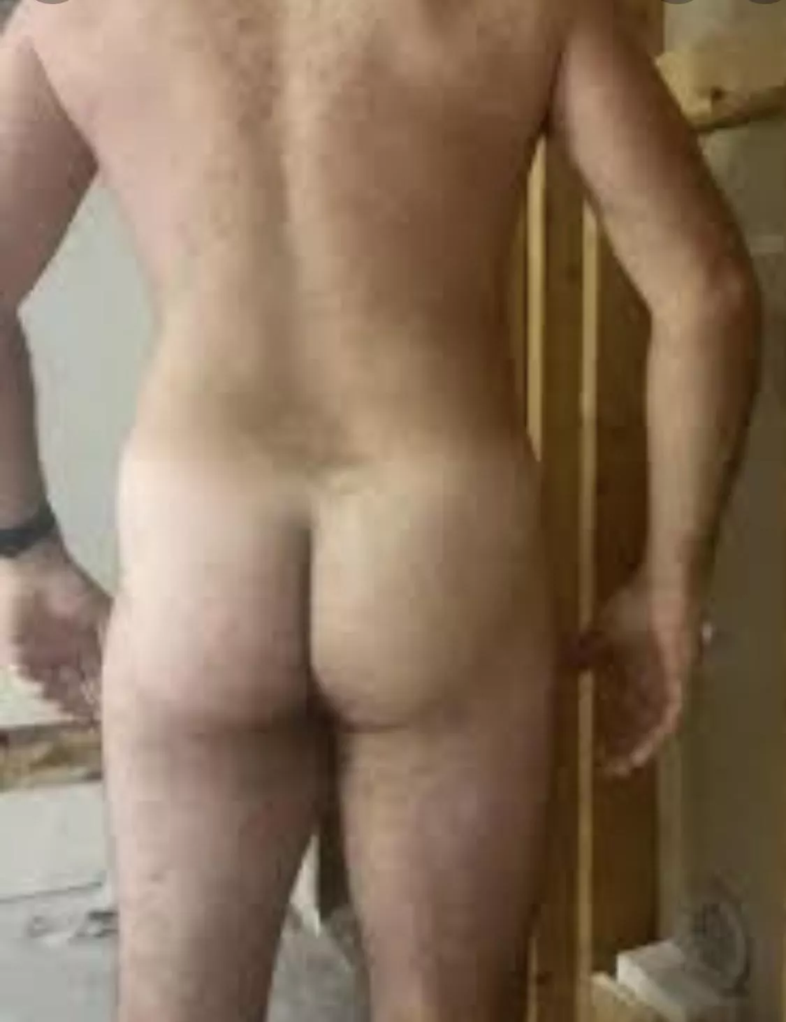 [M] 43, 5â€™10â€ 175 Did someone say butts?