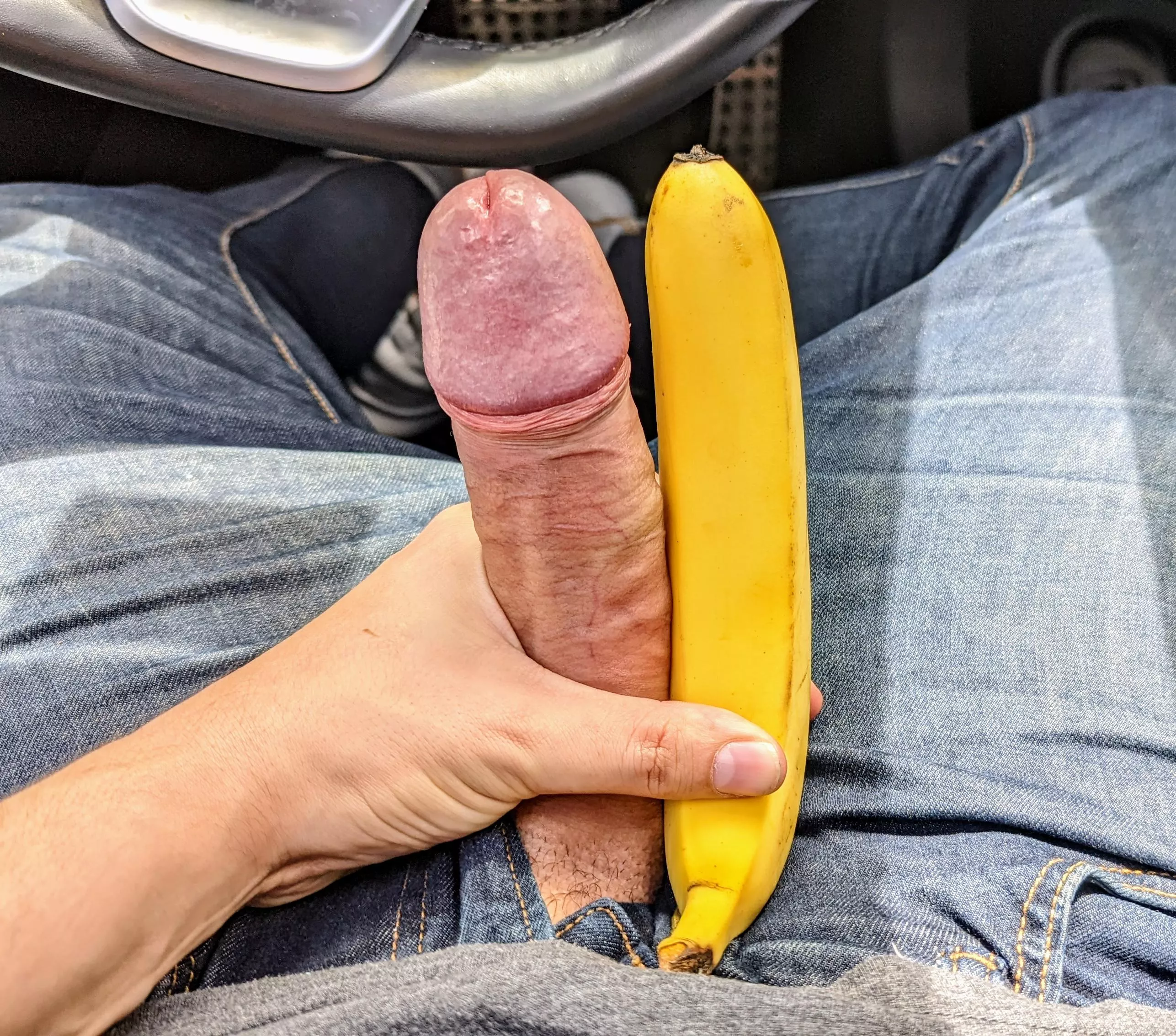 [M] A healthy snack & the other one's a banana