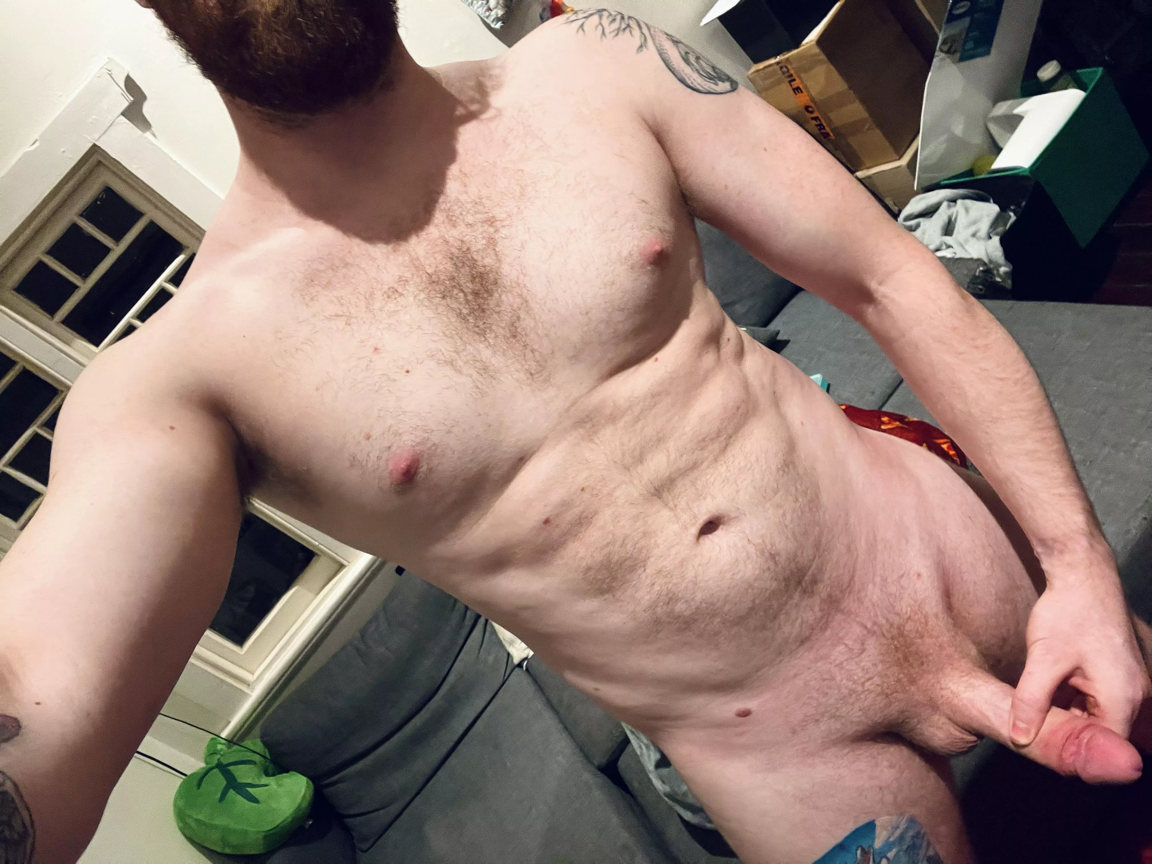 (M) Iâ€™m supposed to put on weight during winter, but my body has other plans apparently