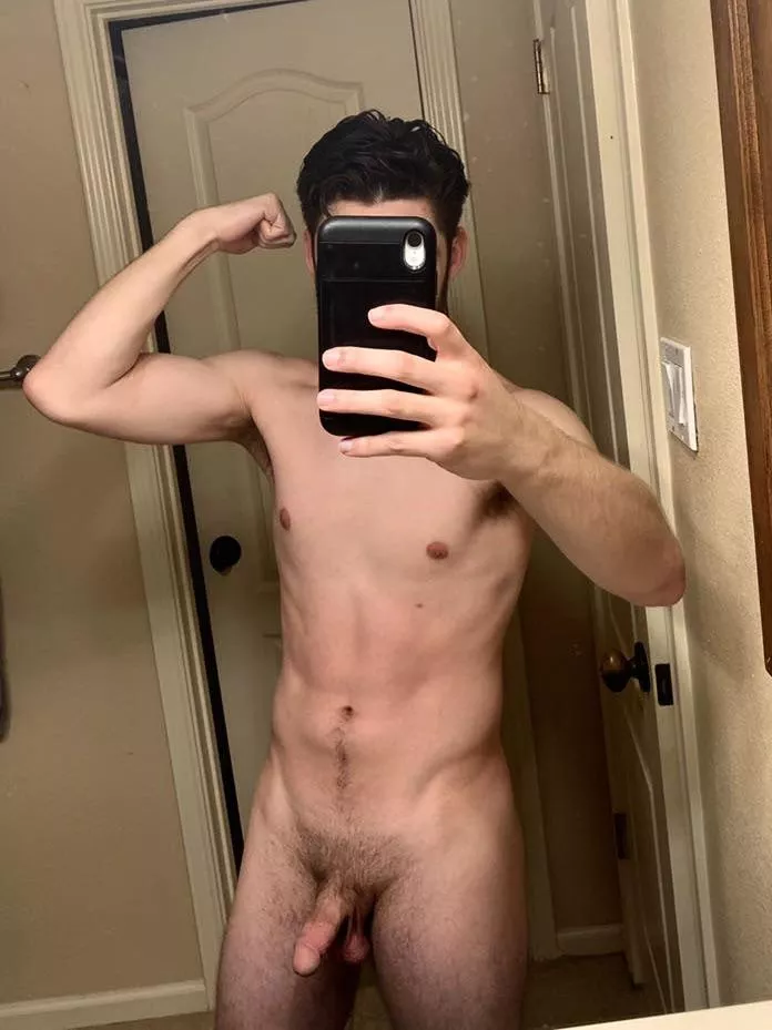 [M] Just started working out and seeing results