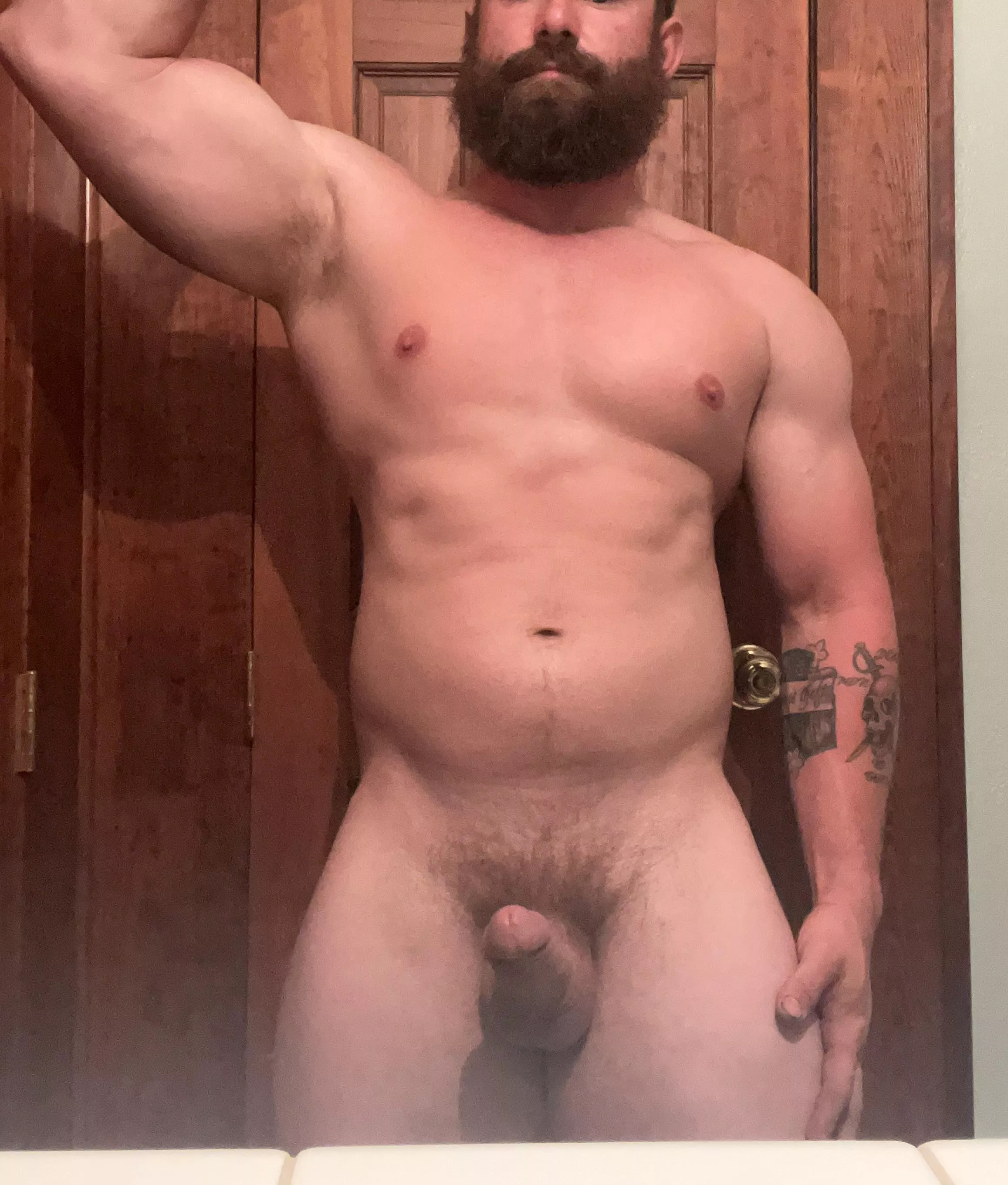 [M] not feeling too big in this pic