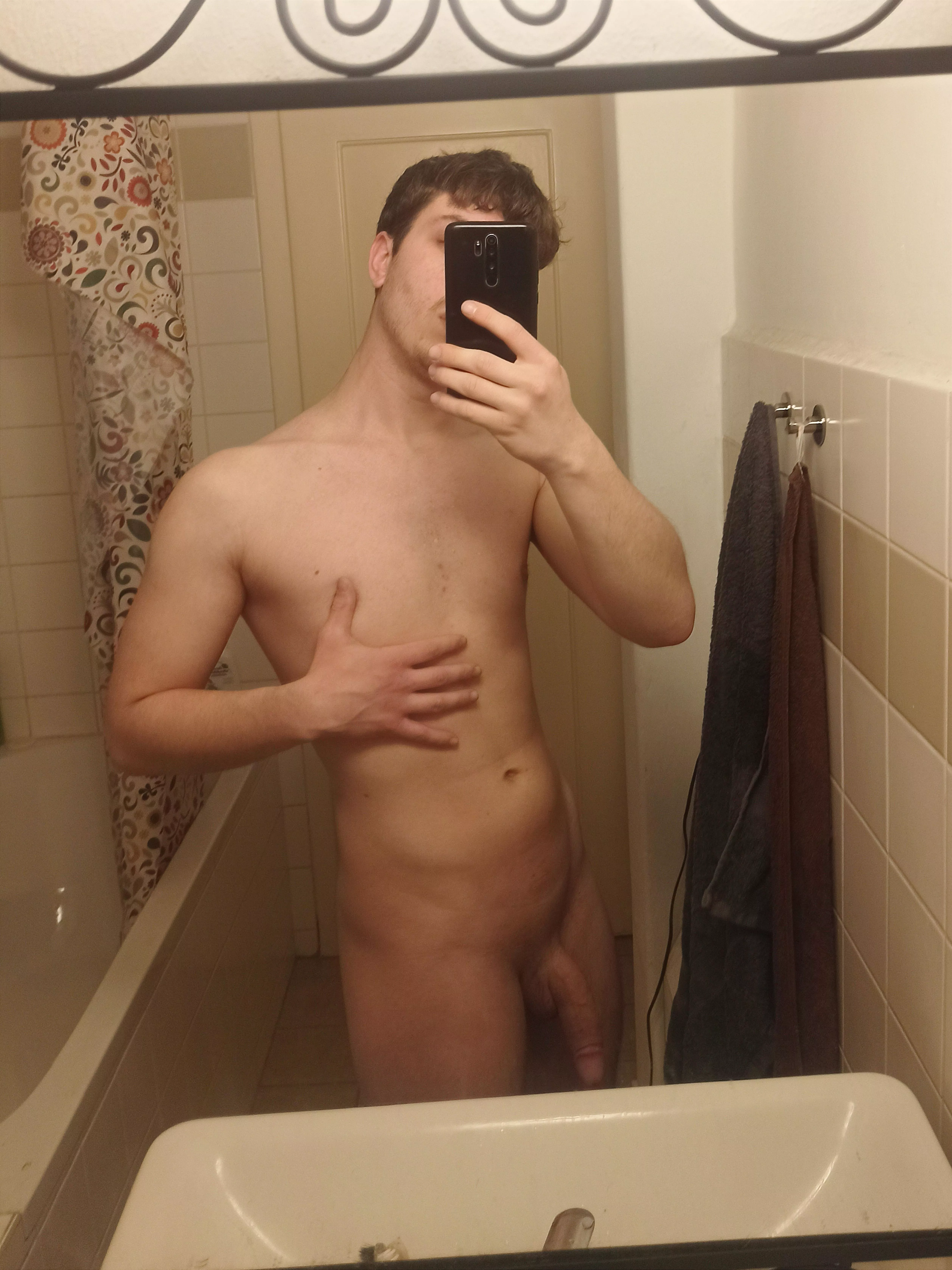 [M] post shower nudes are for reddit