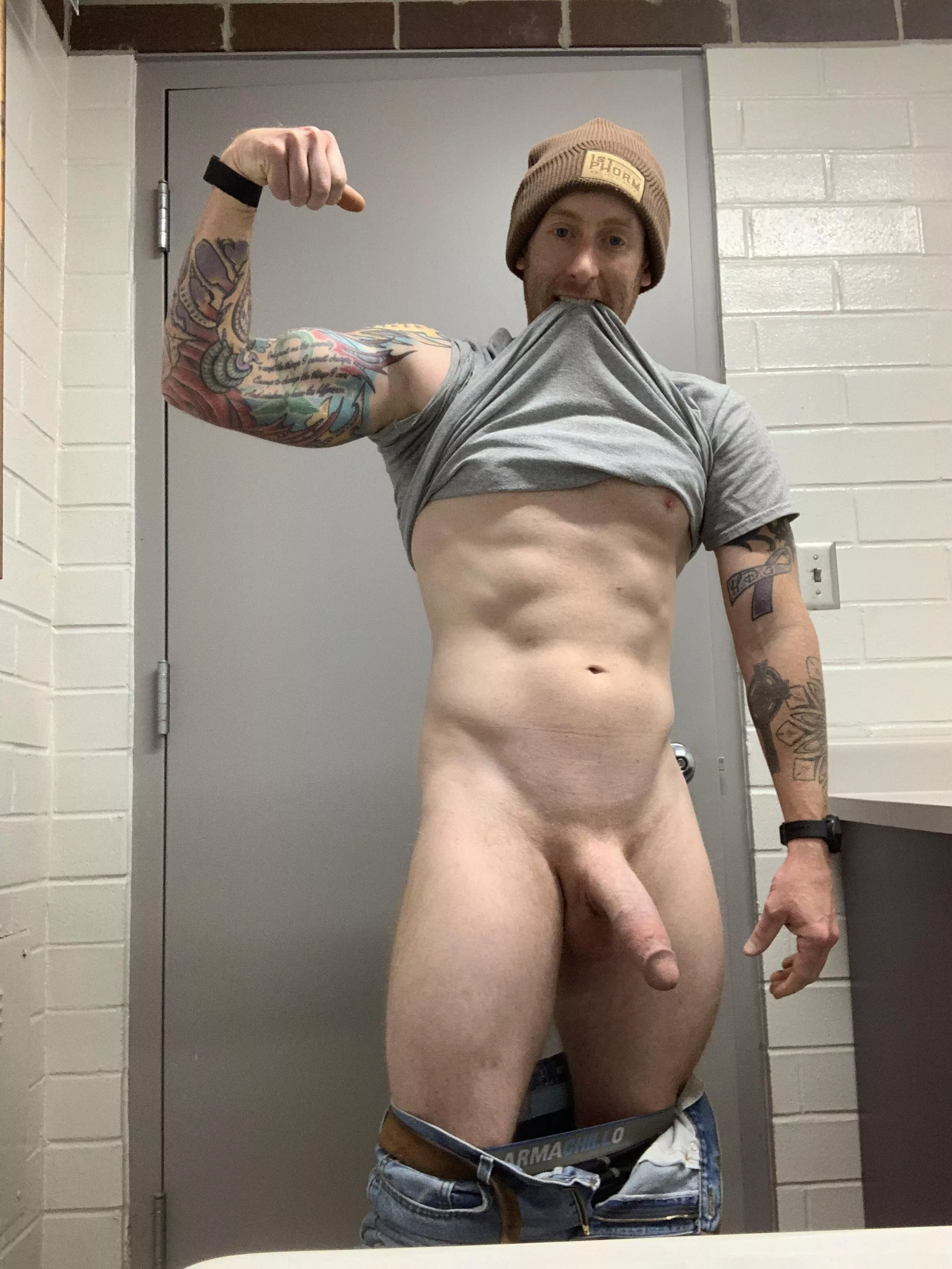 (M) Really loving my gym progress. What do you ladies think. Shoot me a message