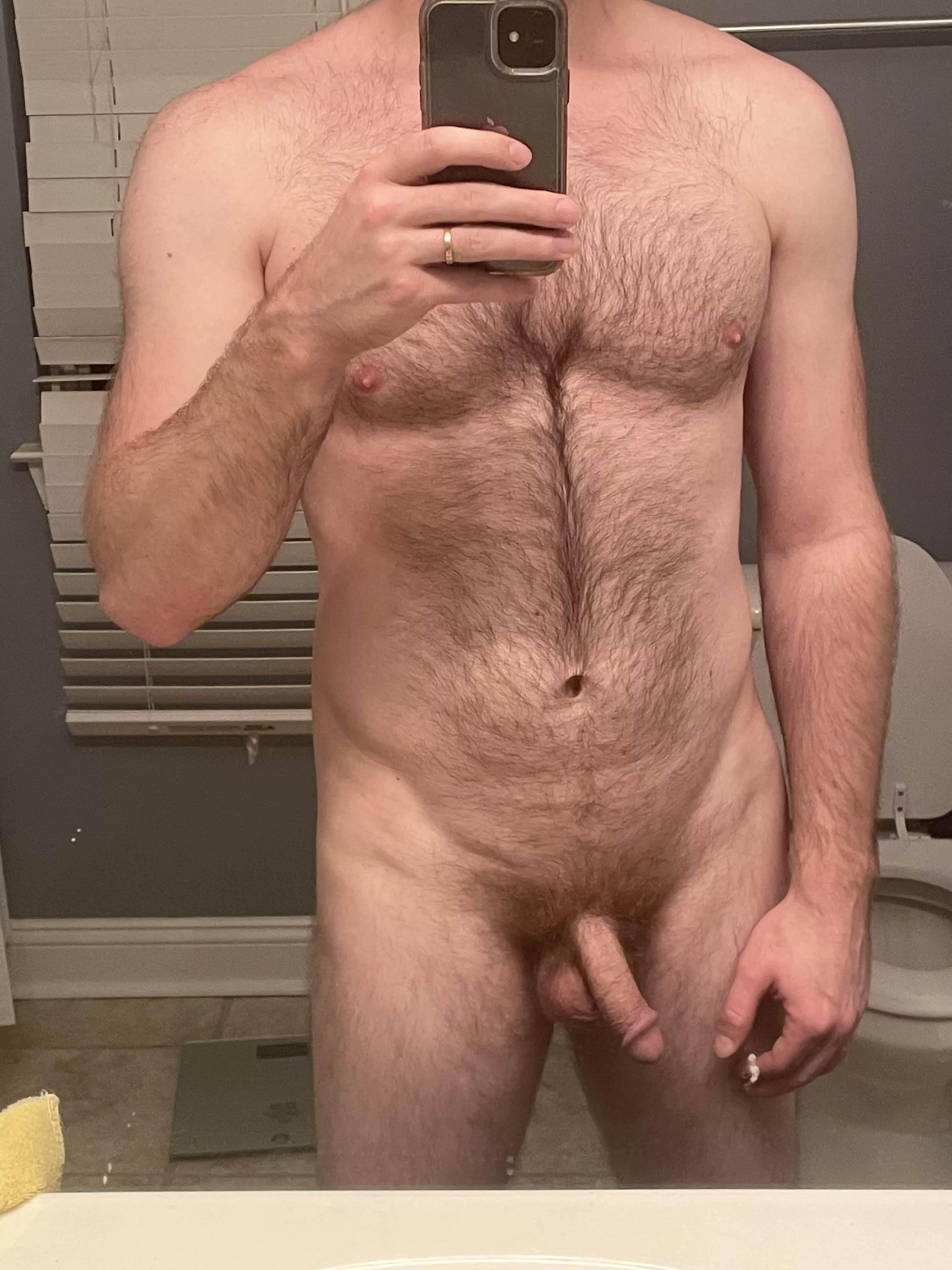 (M)28 175 lbs 5â€™10 my hairy body