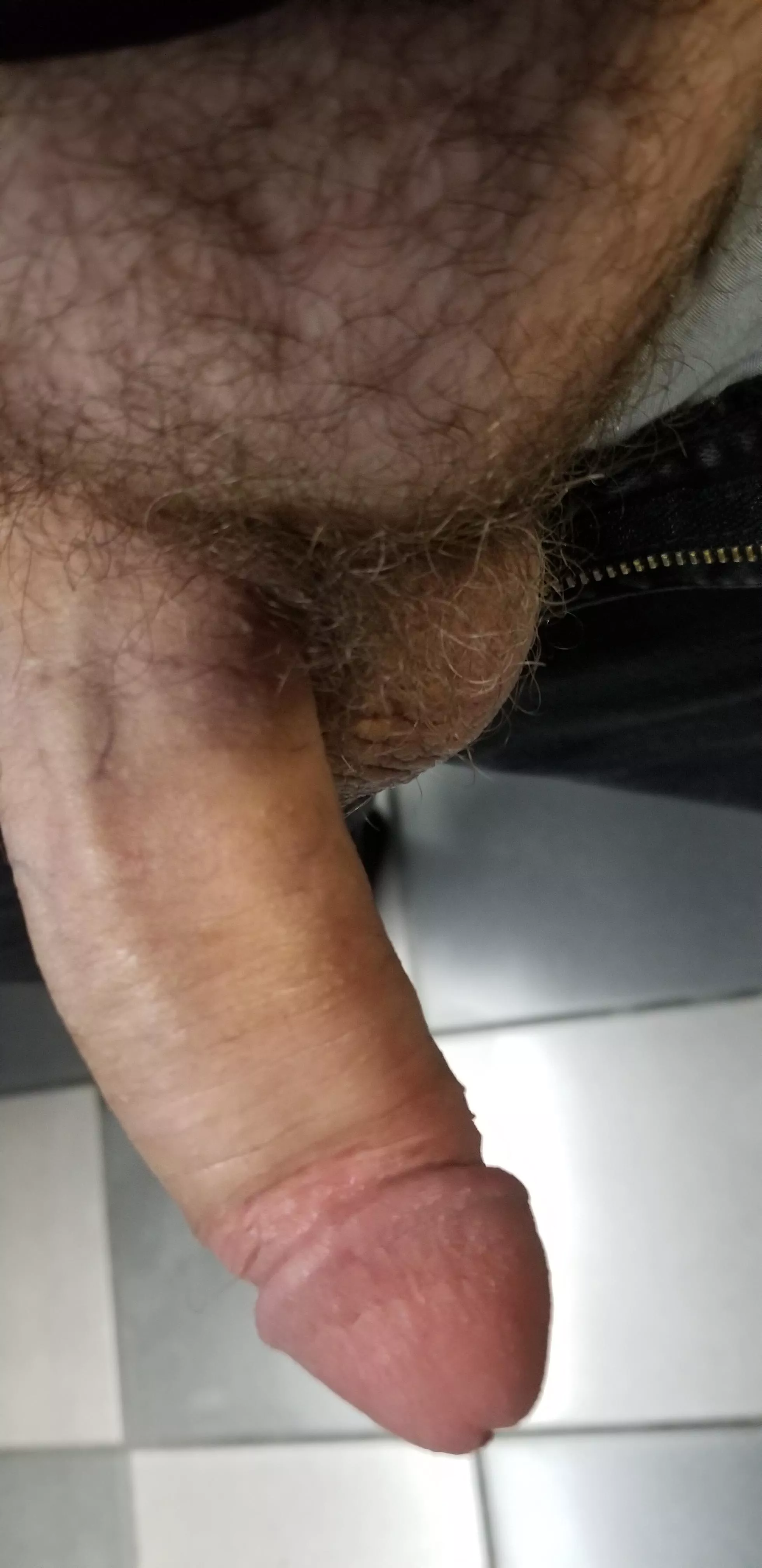 (m4m) 43m looking for younger fun tonight in Orlando.