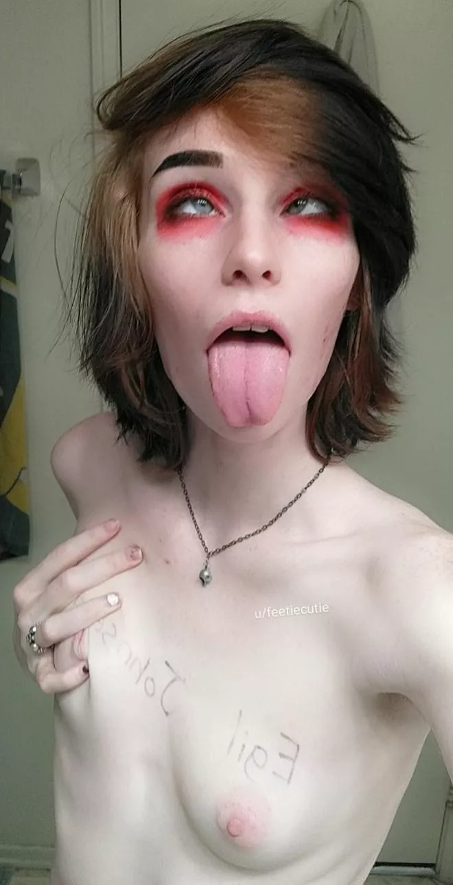 Make me ahegao